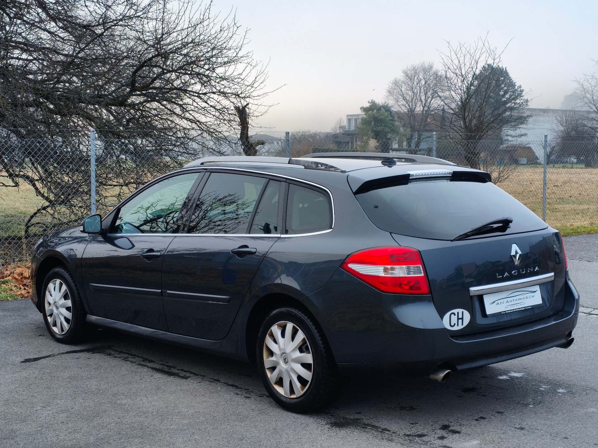 RENAULT Laguna Grandtour 2.0 16V T Expression Automatic-image-7