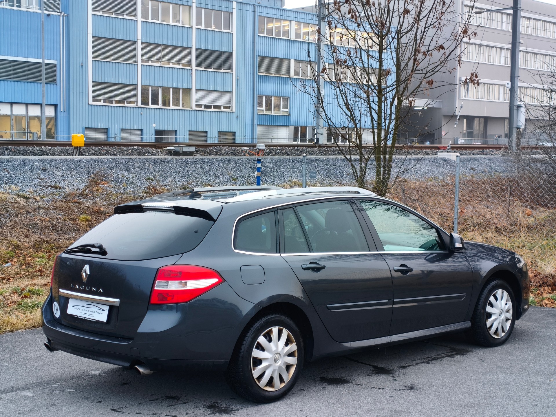 RENAULT Laguna Grandtour 2.0 16V T Expression Automatic-image-4