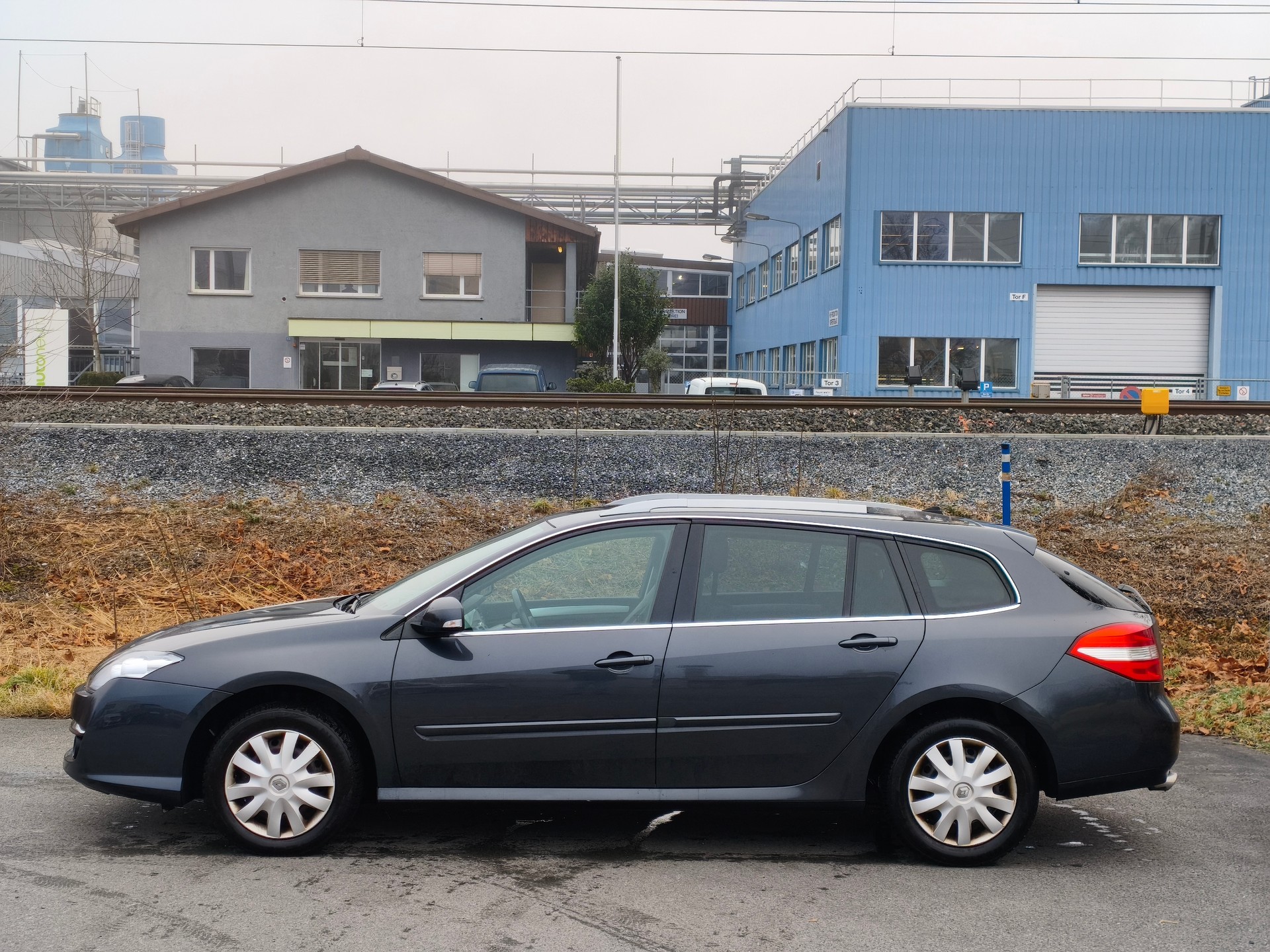 RENAULT Laguna Grandtour 2.0 16V T Expression Automatic-image-8