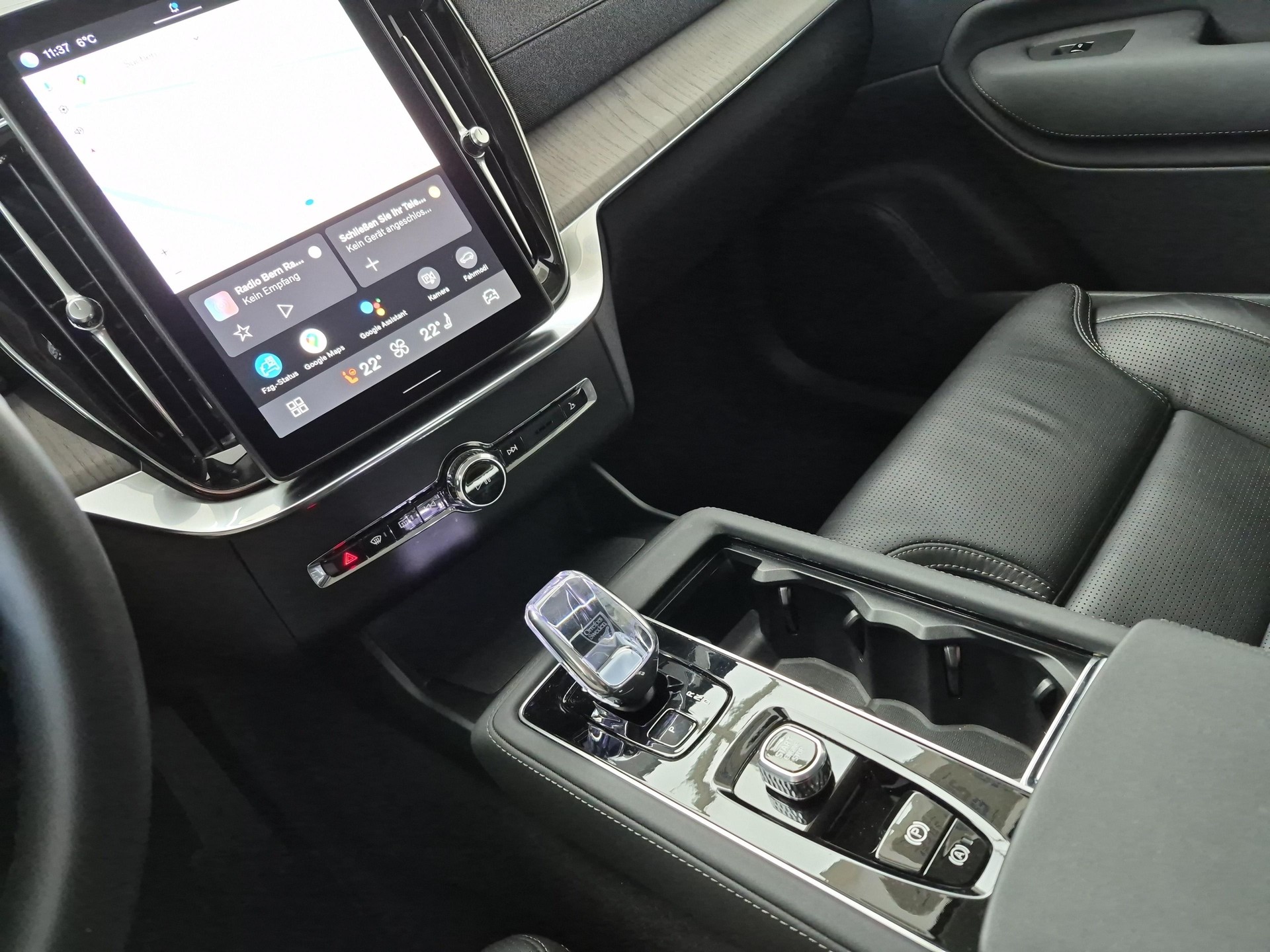 VOLVO XC90 2.0 B5 MH Plus Bright AWD-image-15