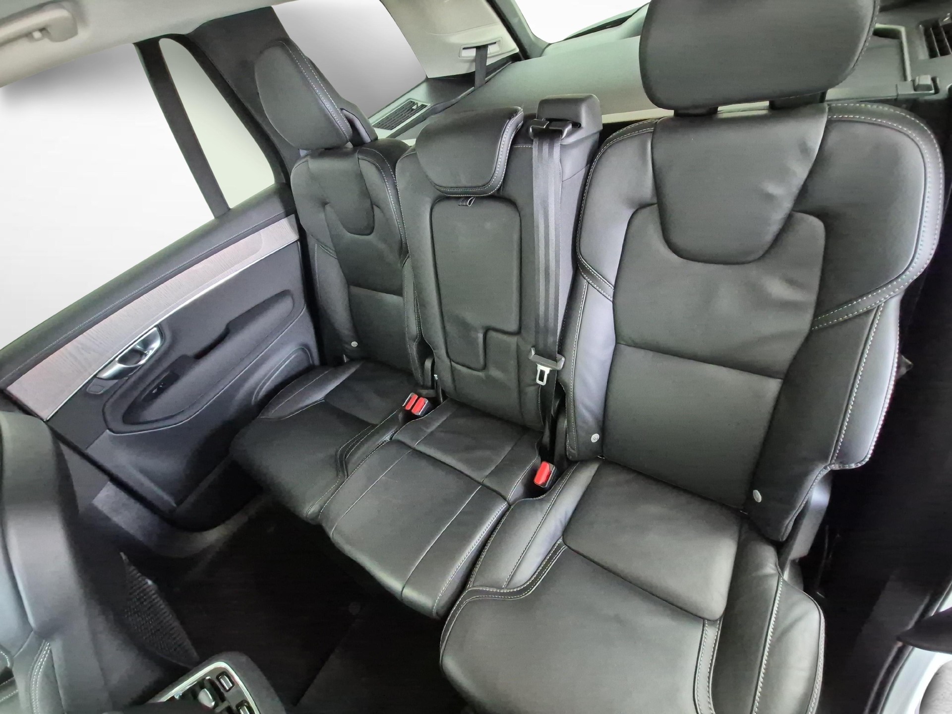 VOLVO XC90 2.0 B5 MH Plus Bright AWD-image-10