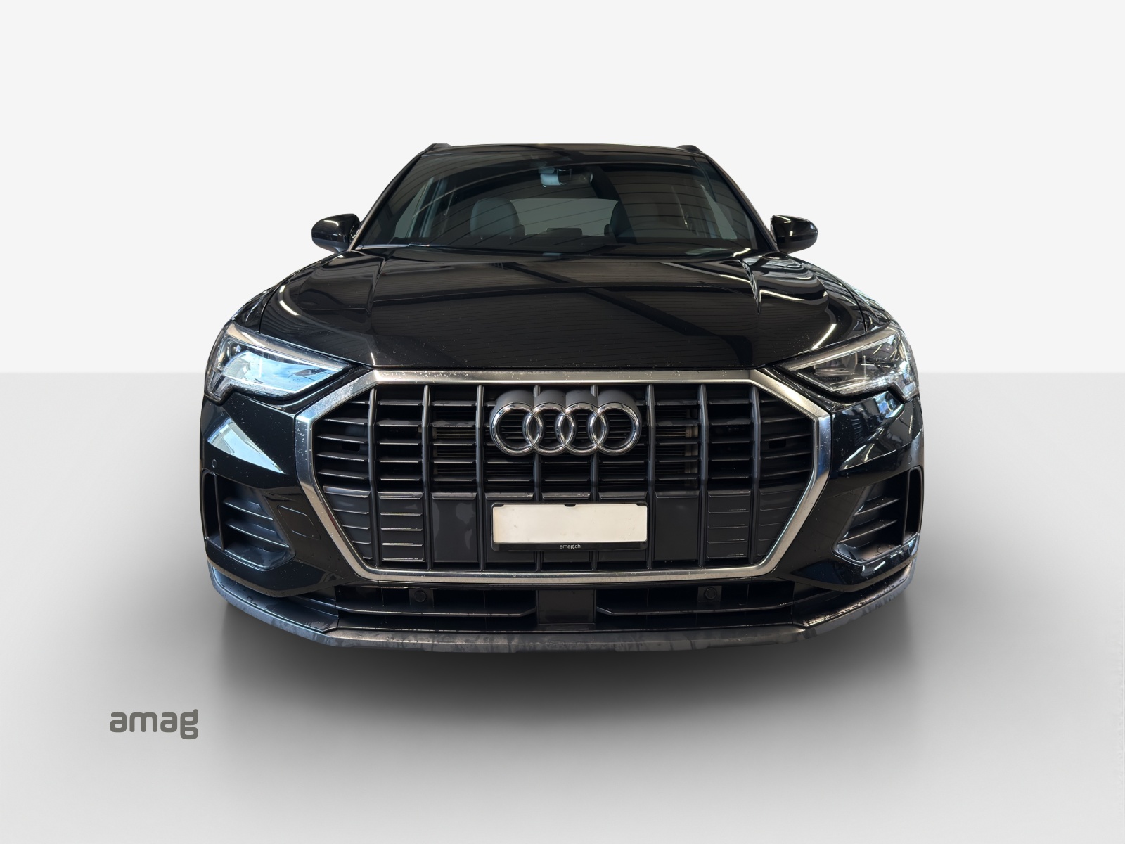 AUDI Q3 45 TFSI e Attraction S-tronic-image-7