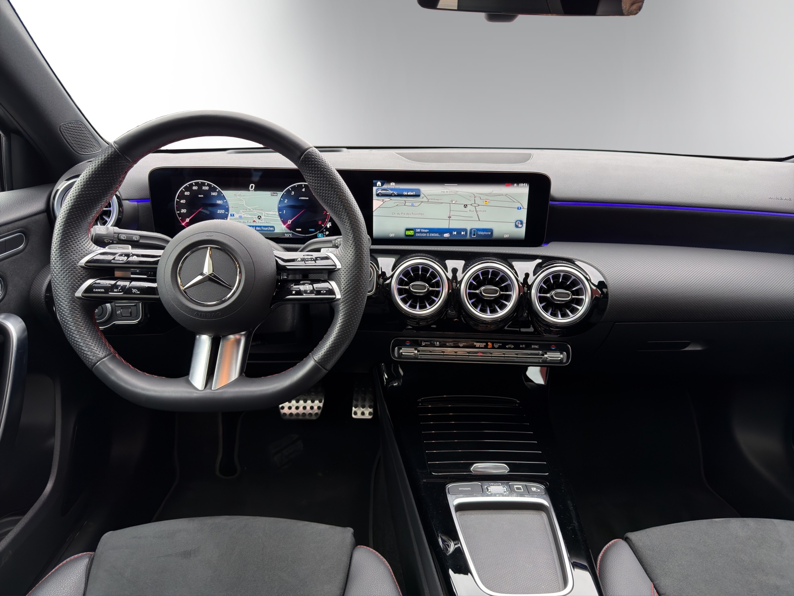 Image MERCEDES-BENZ A-200 A 200 7G-DCT