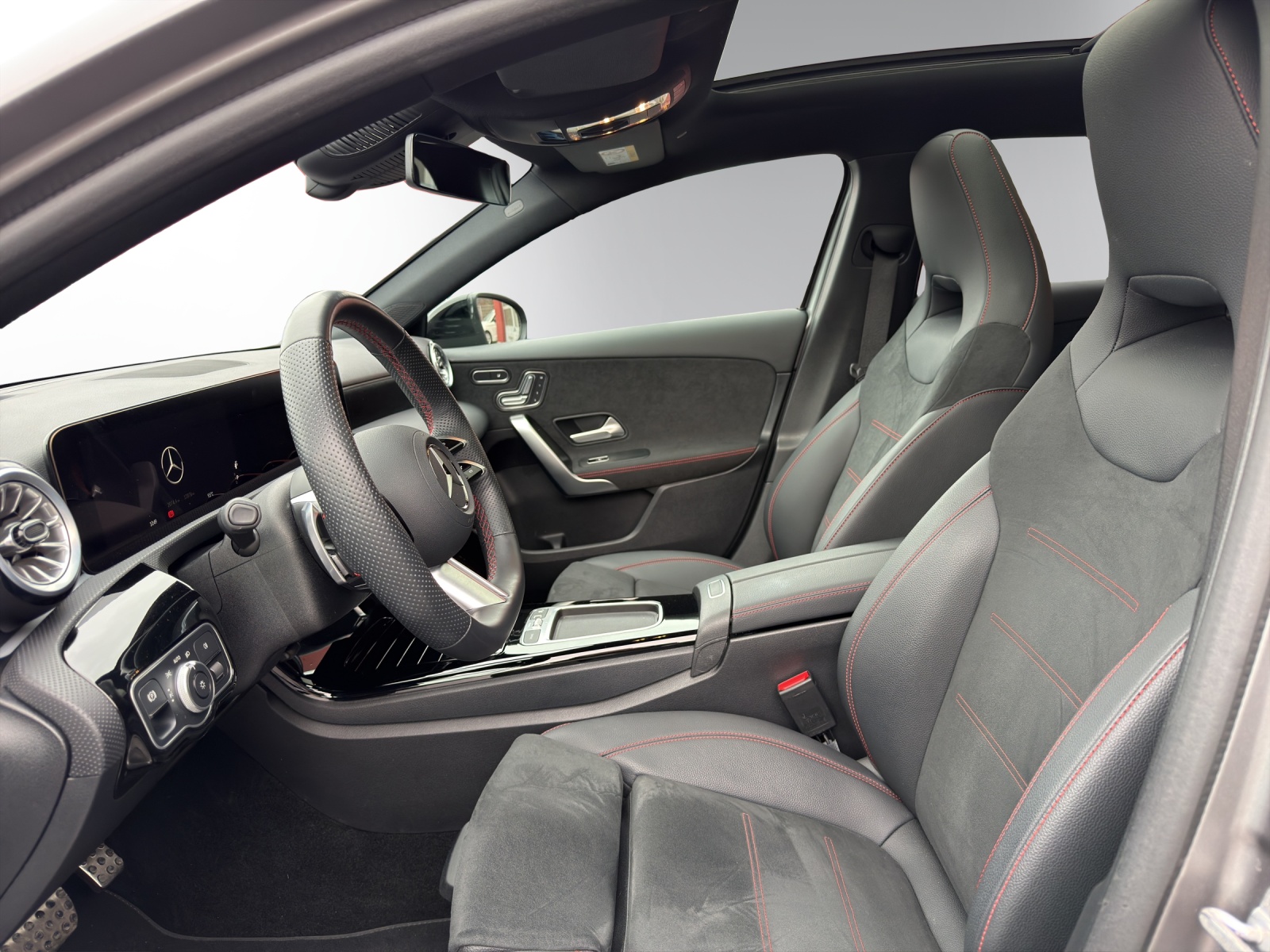 Image MERCEDES-BENZ A-200 A 200 7G-DCT