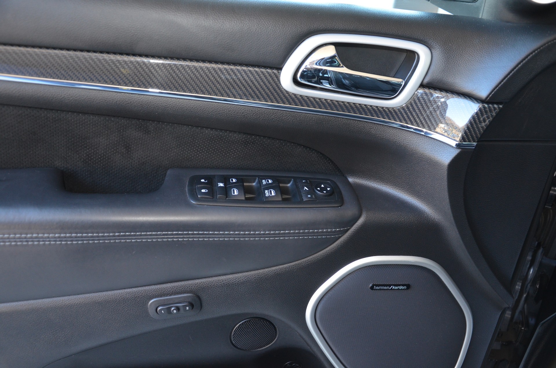 JEEP Grand Cherokee 6.4 V8 HEMI SRT8 Automatic*Frisch ab MFK,1 Jahr oder 20'000km Garantie*-image-11