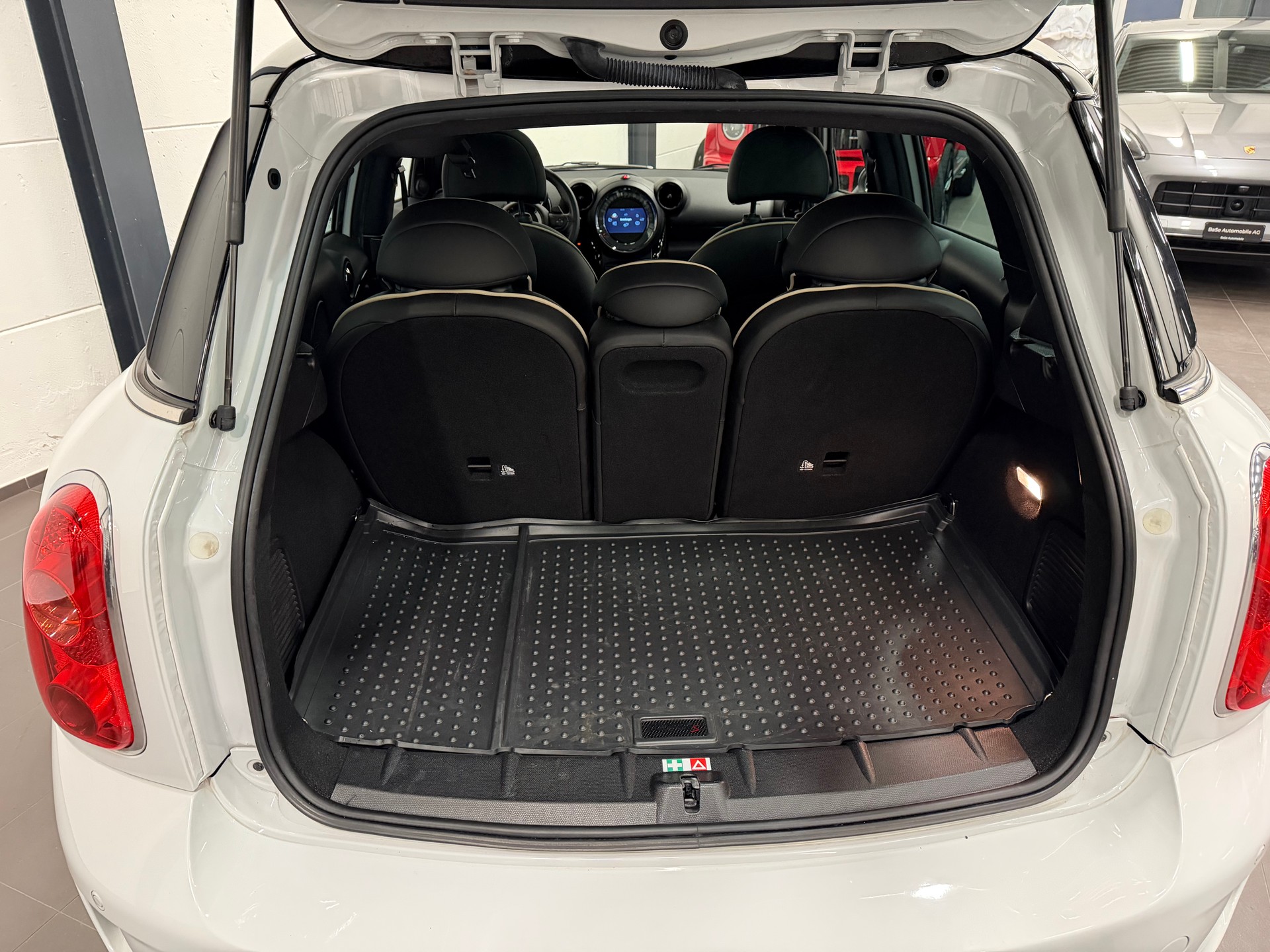 MINI Countryman John Cooper Works ALL4 Steptronic-image-23