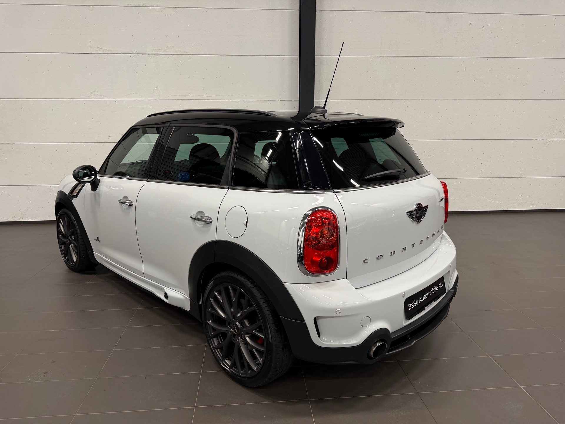 MINI Countryman John Cooper Works ALL4 Steptronic-image-12