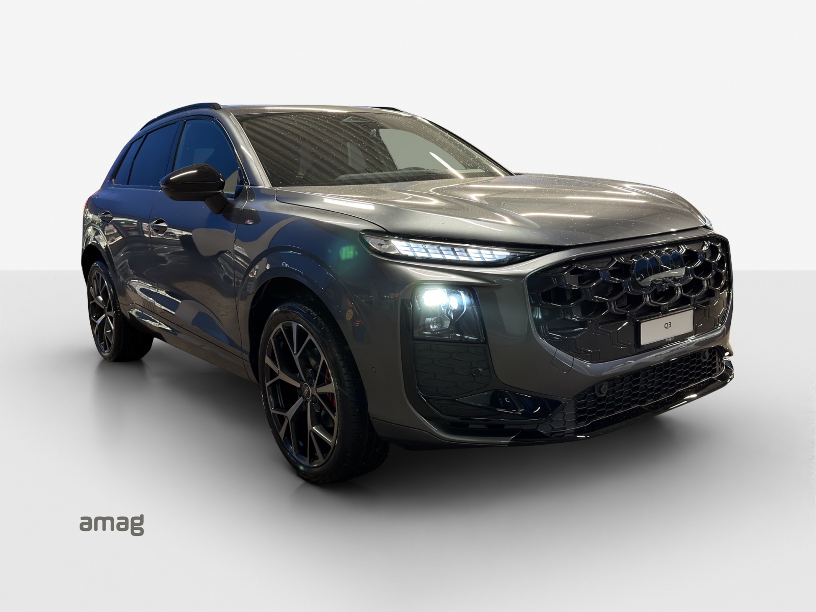 AUDI Q3 SUV 110 kW TFSI S tronic-image-5