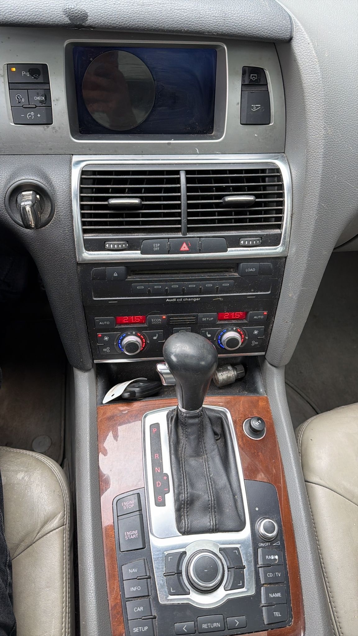 AUDI Q7 4.2 FSI quattro tiptronic-image-14