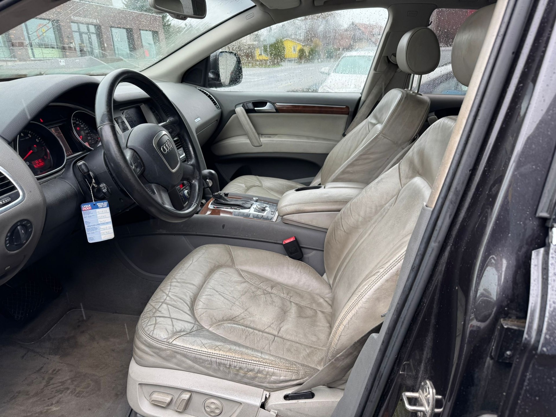 AUDI Q7 4.2 FSI quattro tiptronic-image-6