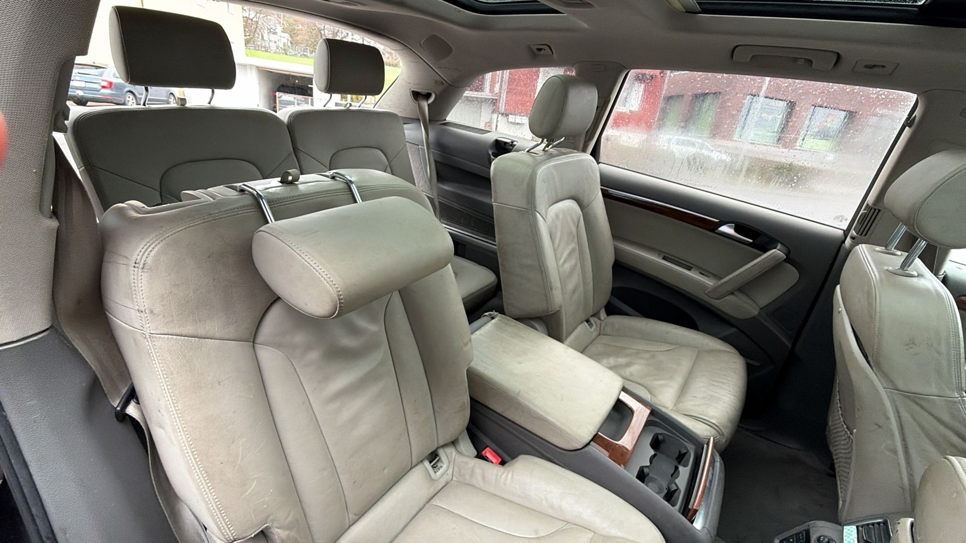 AUDI Q7 4.2 FSI quattro tiptronic-image-9