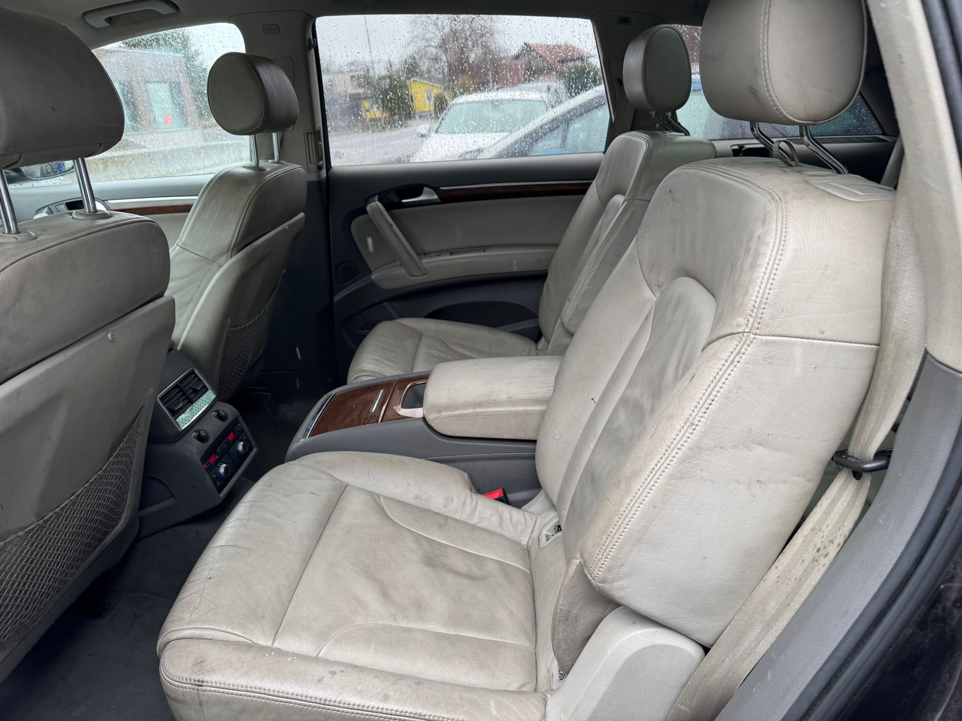 AUDI Q7 4.2 FSI quattro tiptronic-image-7