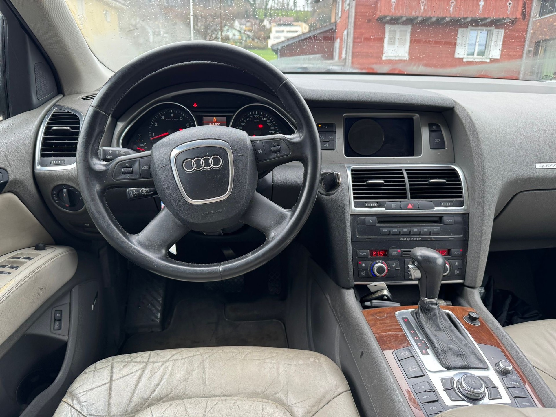 AUDI Q7 4.2 FSI quattro tiptronic-image-5