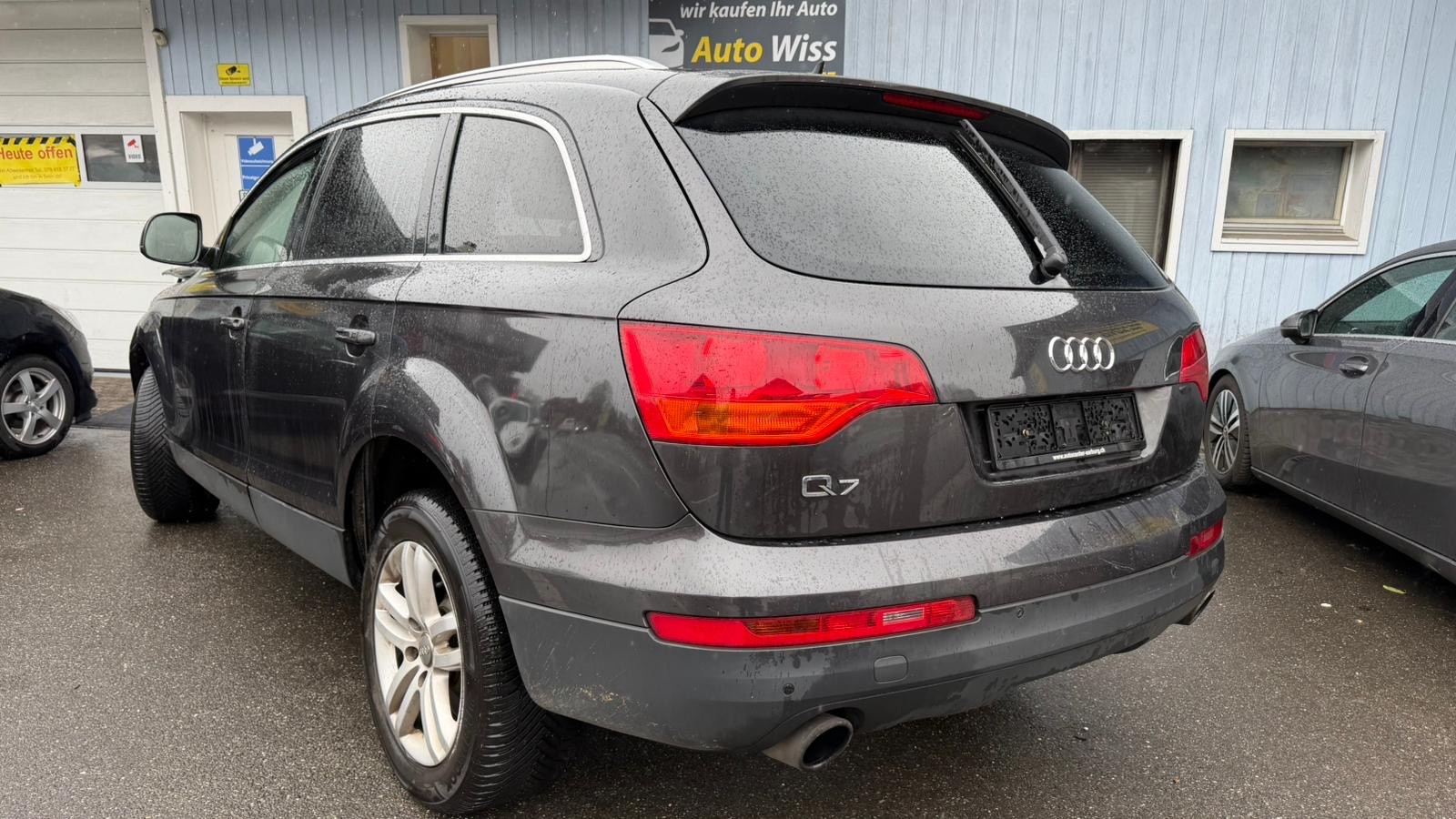 AUDI Q7 4.2 FSI quattro tiptronic-image-2