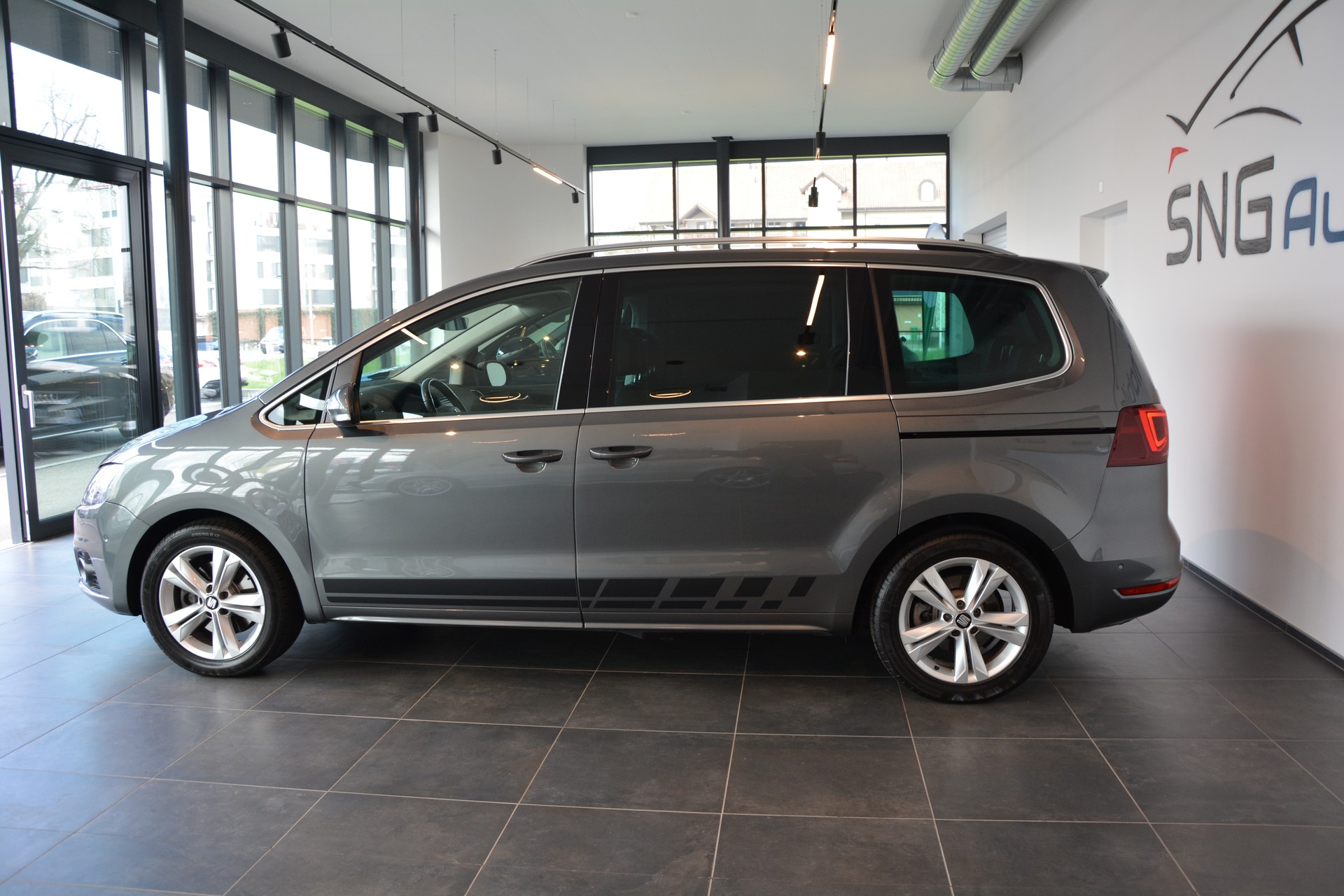 SEAT Alhambra 2.0 TDI FR Line 4Drive-image-2