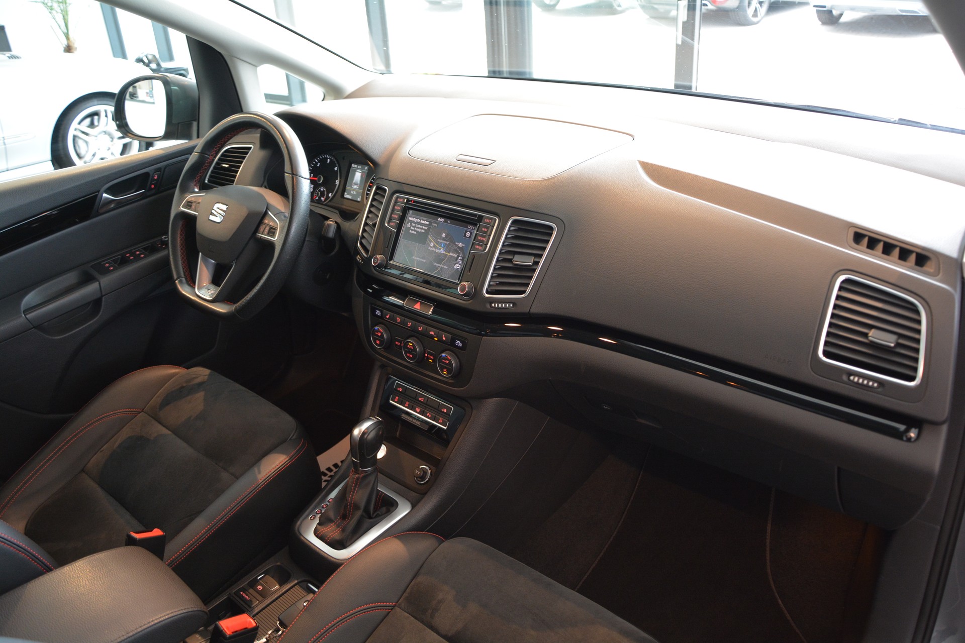 SEAT Alhambra 2.0 TDI FR Line 4Drive-image-14
