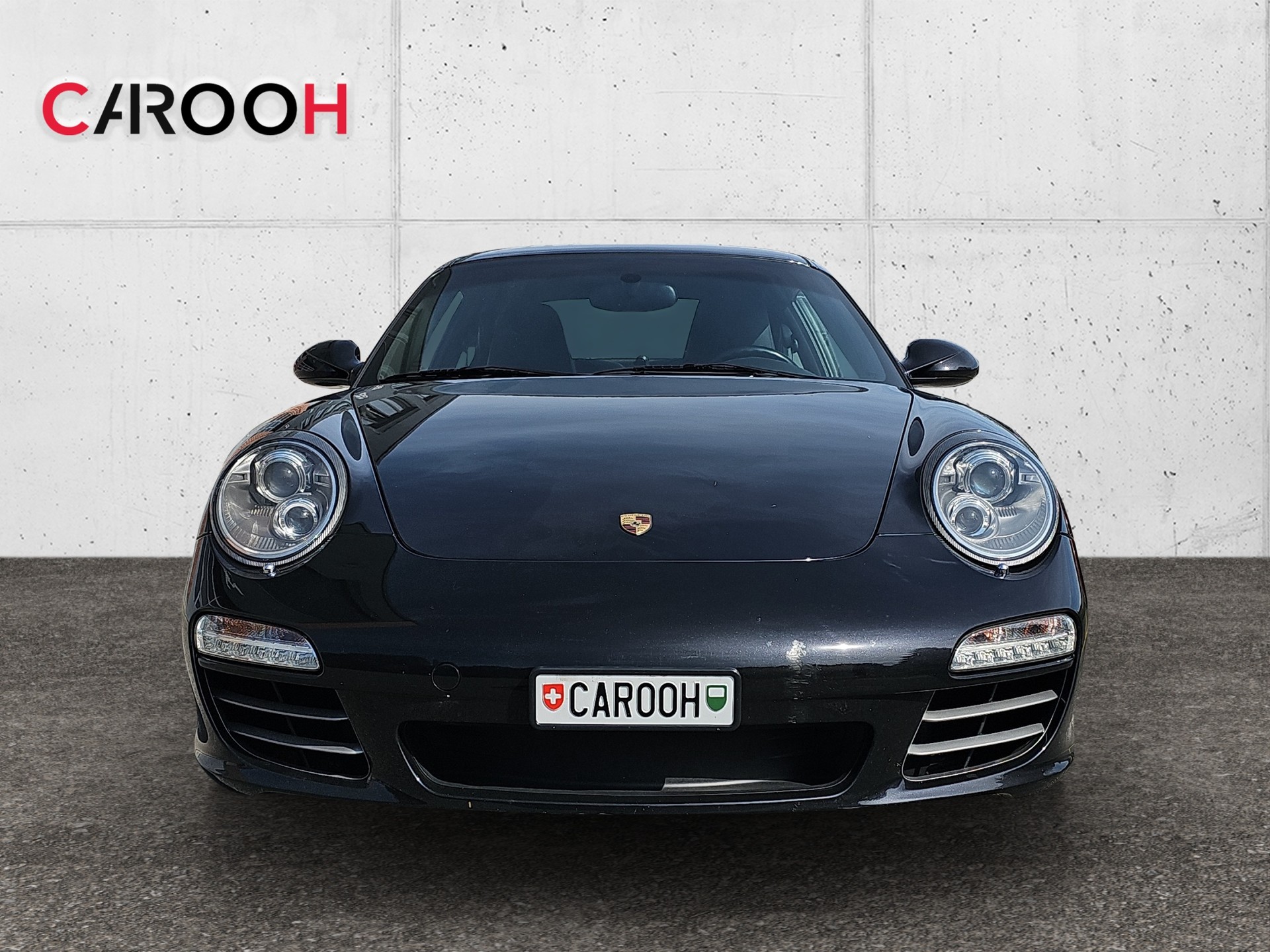 PORSCHE 911 Carrera 4-image-1