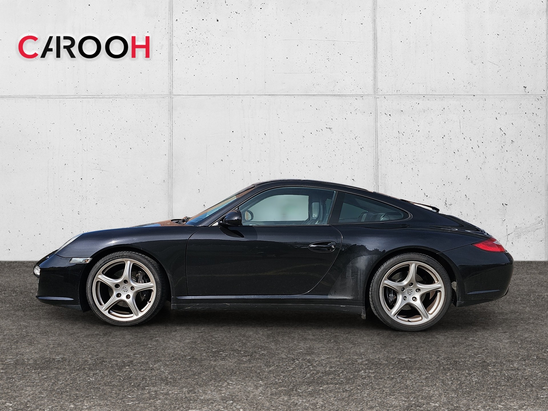 PORSCHE 911 Carrera 4-image-3