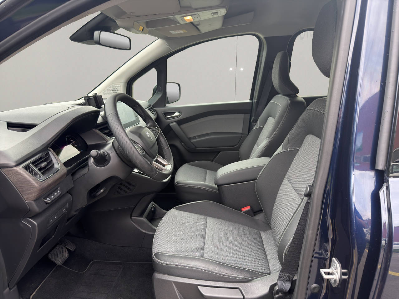 RENAULT Grand Kangoo Kombi techno EV45-image-3