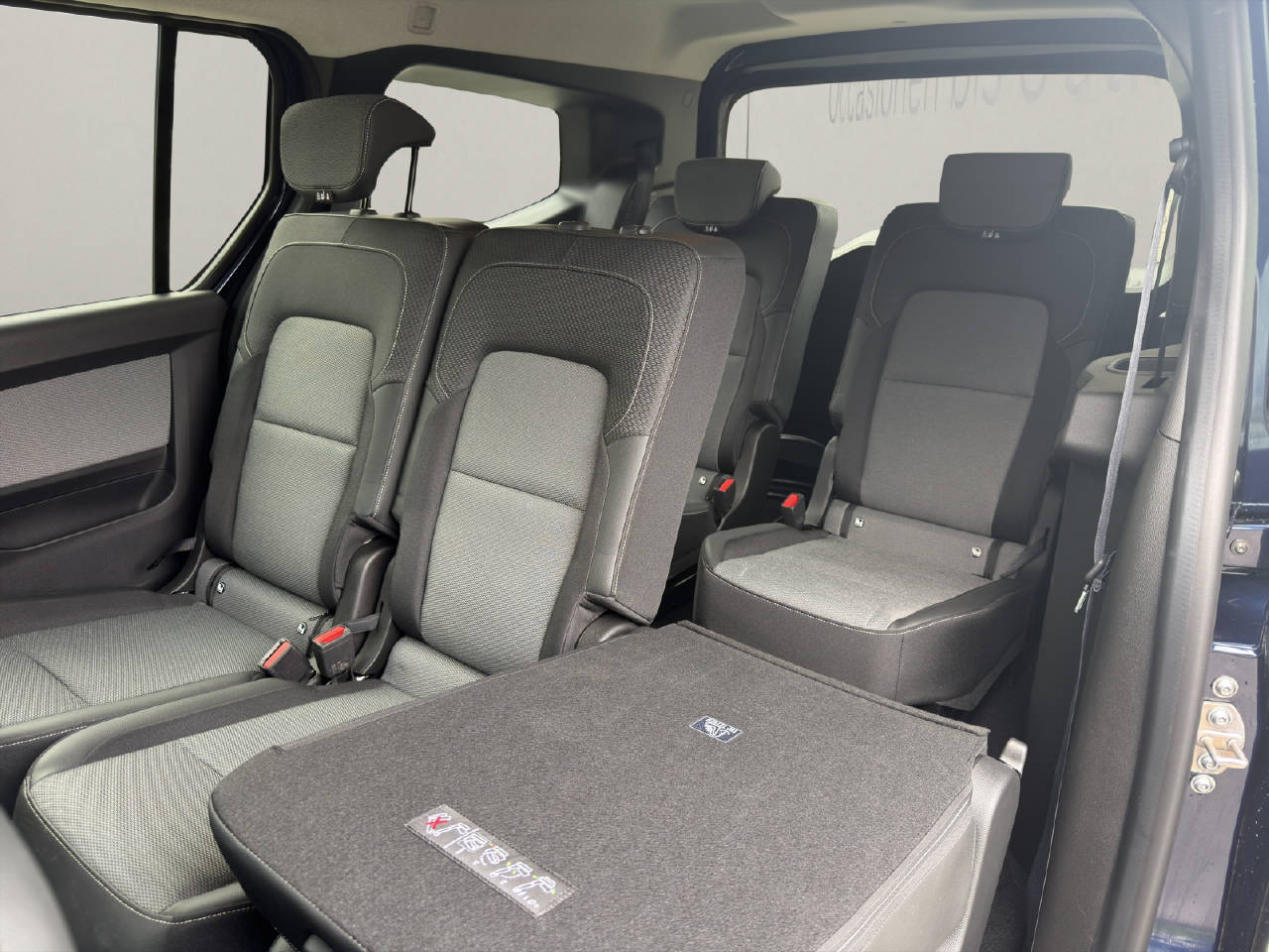 RENAULT Grand Kangoo Kombi techno EV45-image-9