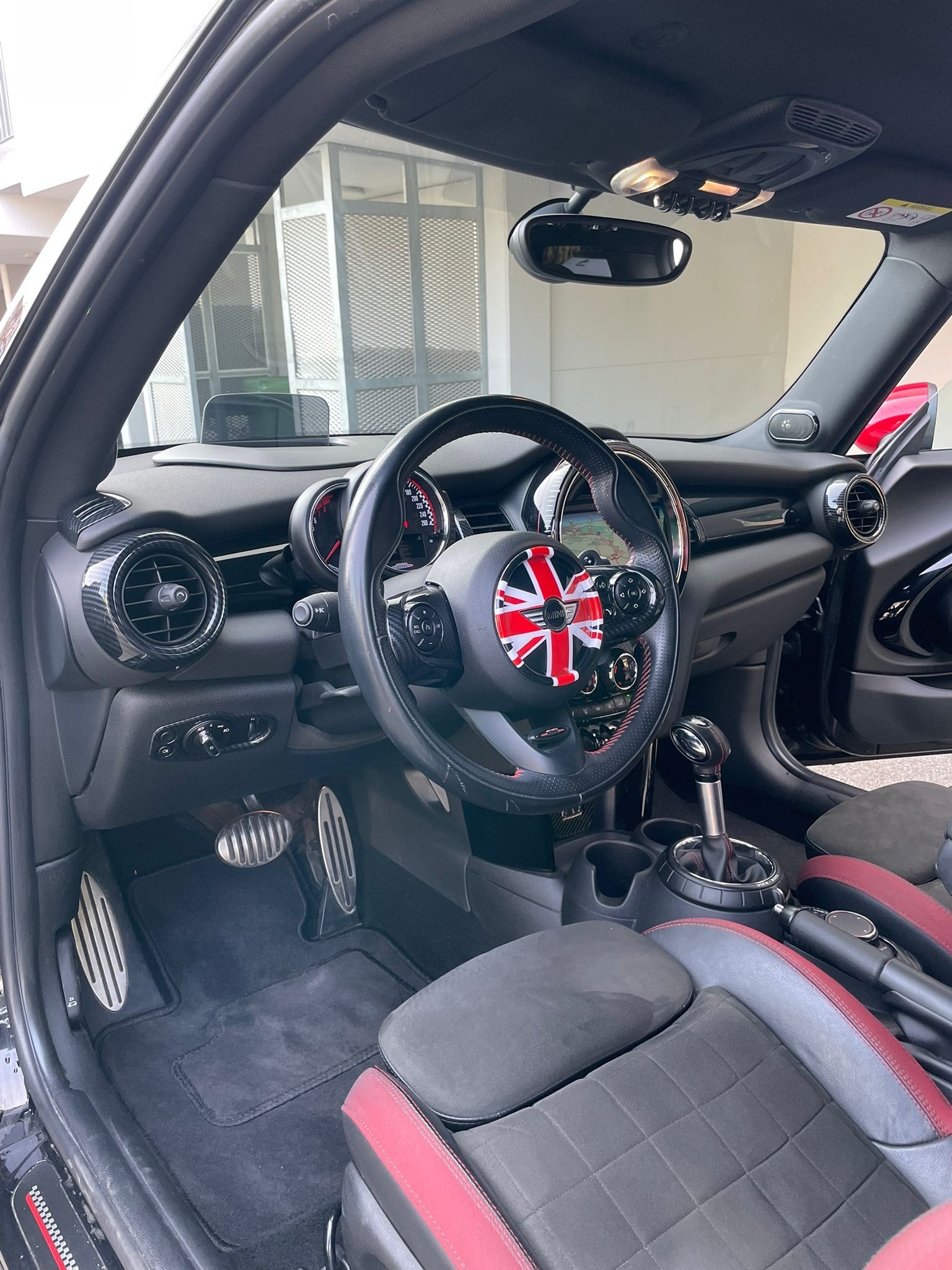 MINI Cooper John Cooper Works Steptronic All Black CH-Auto 75% Rabatt-image-12