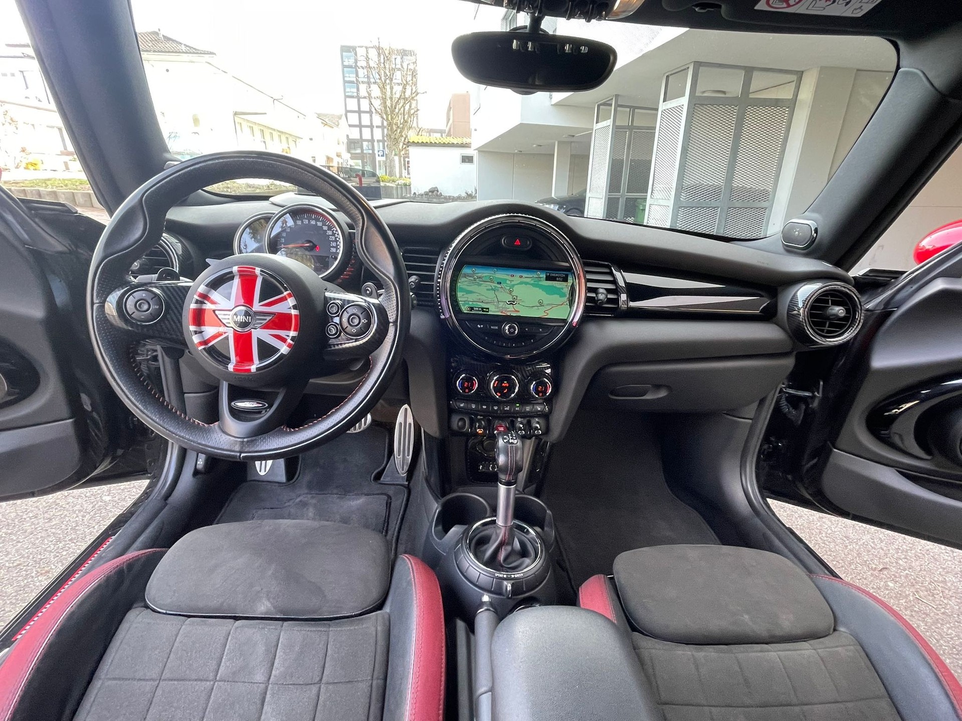 MINI Cooper John Cooper Works Steptronic All Black CH-Auto 75% Rabatt-image-11