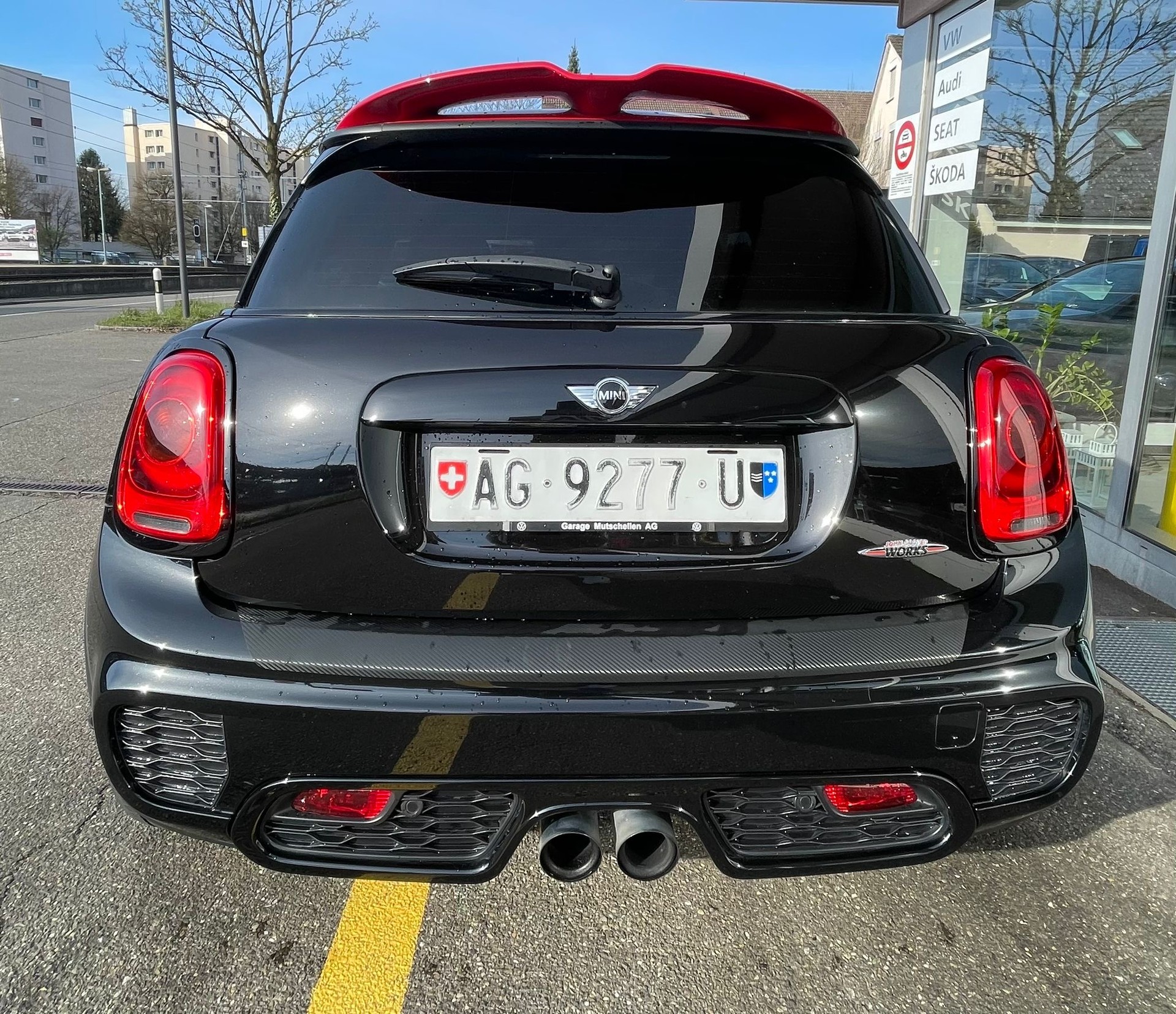 MINI Cooper John Cooper Works Steptronic All Black CH-Auto 75% Rabatt-image-4