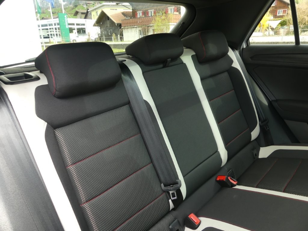 VW T-Roc 1.5 TSI EVO Sport-image-13