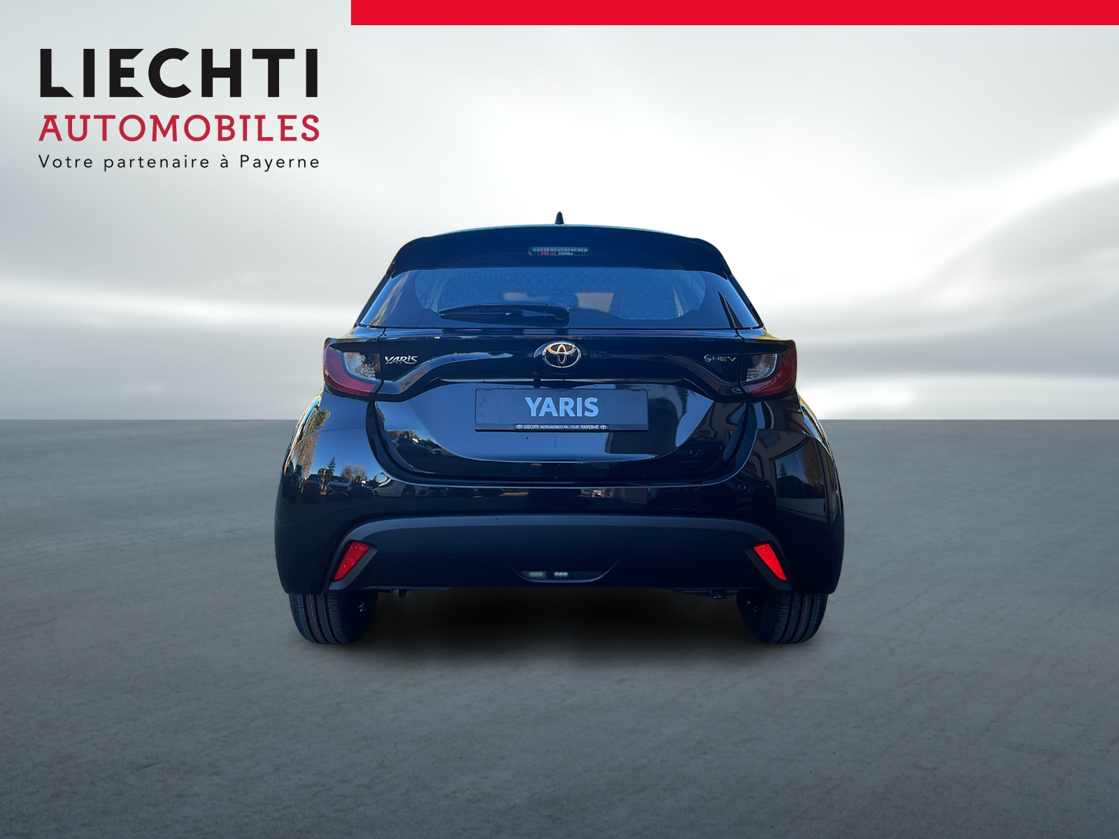 TOYOTA Yaris 1.5 Comfort e-CVT-image-4