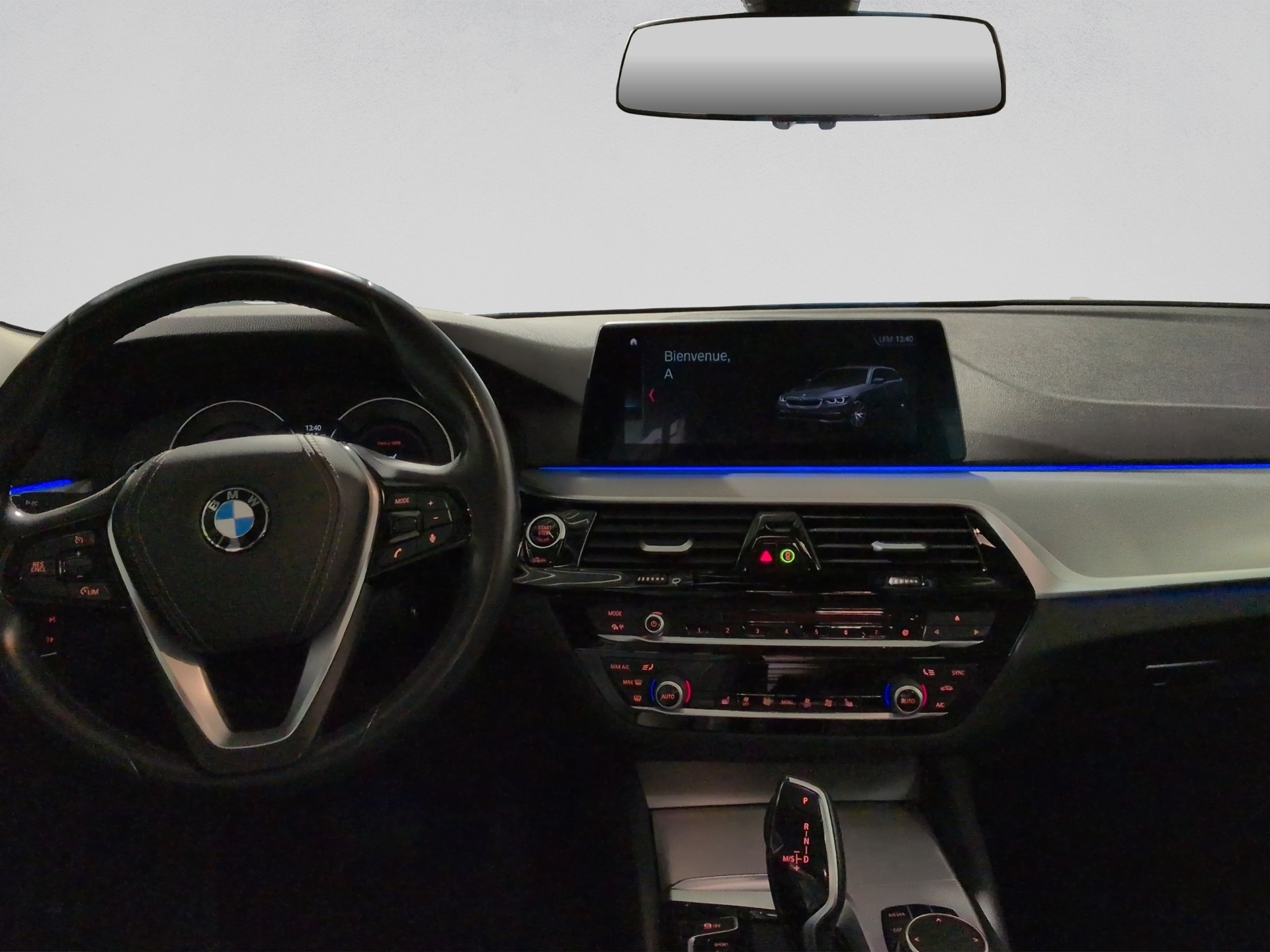 BMW 520d xDrive Touring Sport Line Steptronic-image-11