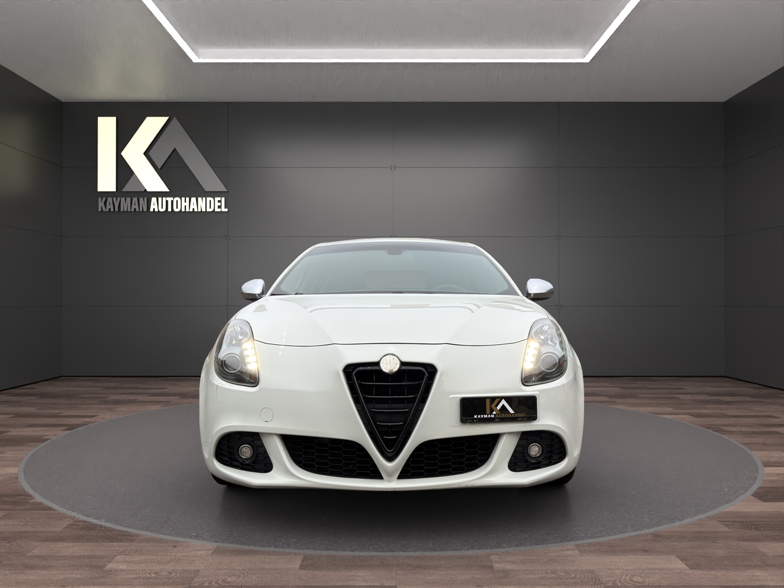 ALFA ROMEO Giulietta 1750 TBi Quadrifoglio Verde 235PS | MFK NEU | SPORT | TOP ZUSTAND-image-1