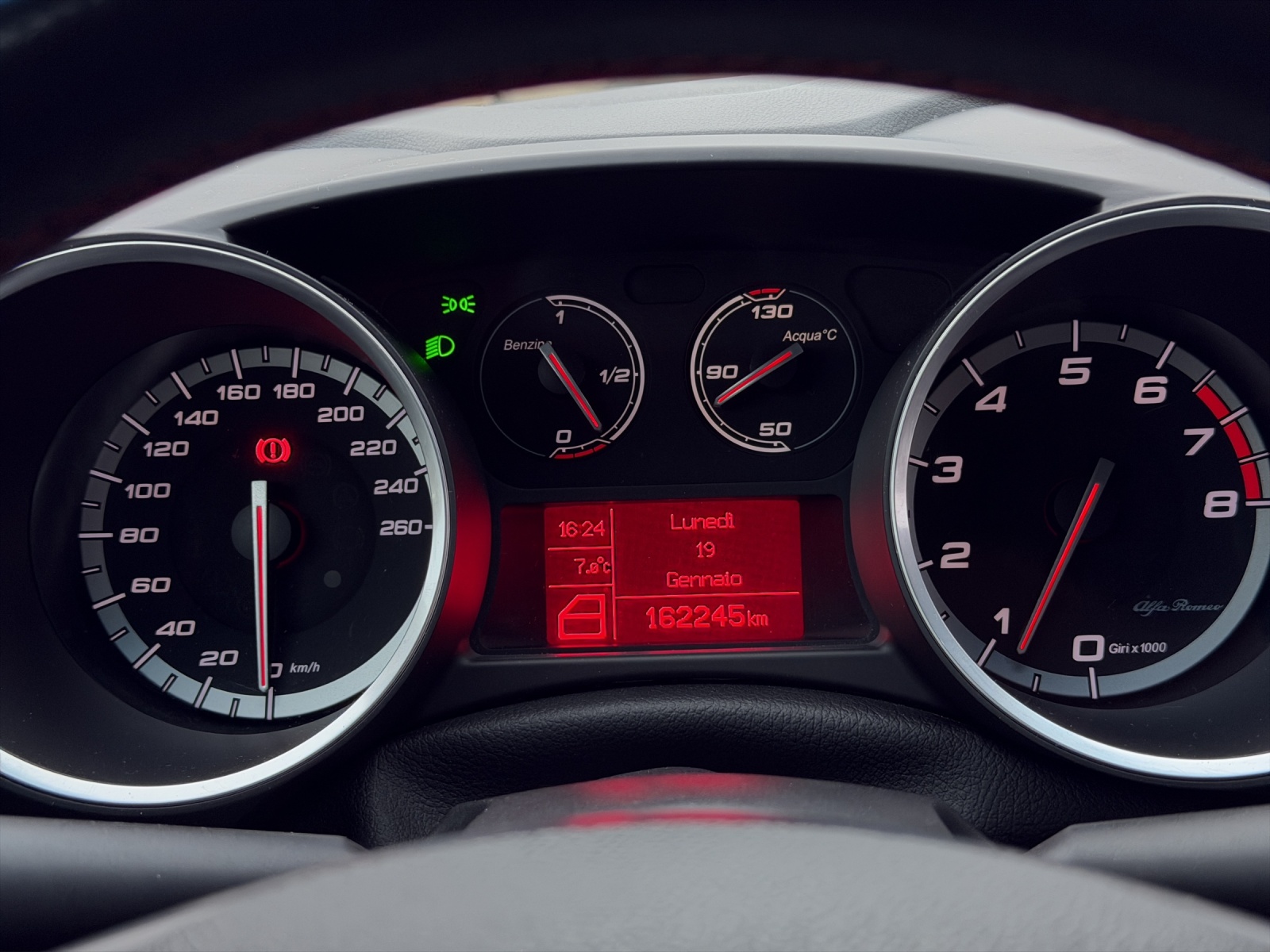 ALFA ROMEO Giulietta 1750 TBi Quadrifoglio Verde 235PS | MFK NEU | SPORT | TOP ZUSTAND-image-9