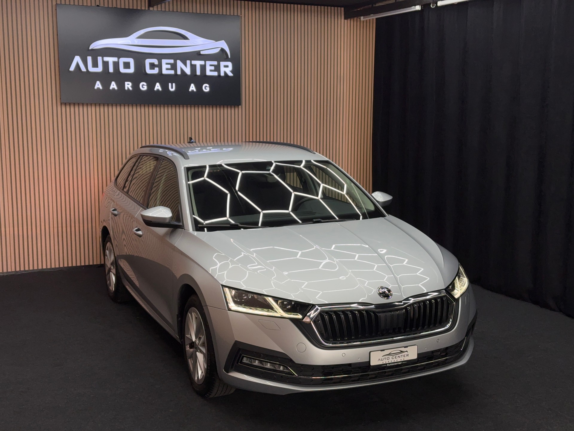 SKODA Octavia Combi 2.0 TDI 150 Style DSG | CH-Fahrzeug | 1 Jahr Garantie | *ab CHF 199.-/ Monat*-image-1