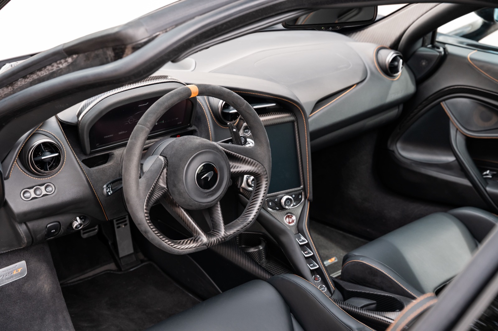 McLAREN 765 LT Coupé-image-10