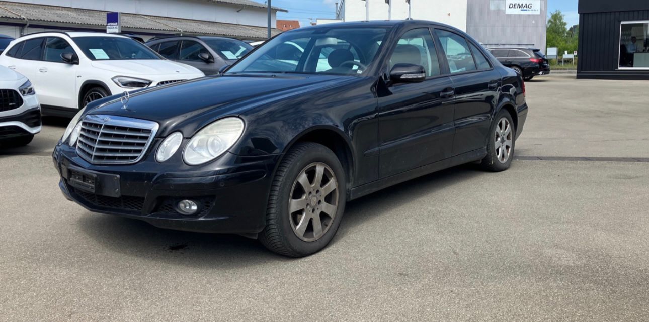 MERCEDES-BENZ E 200-image-1