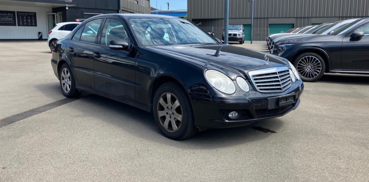 MERCEDES-BENZ E 200-image-0
