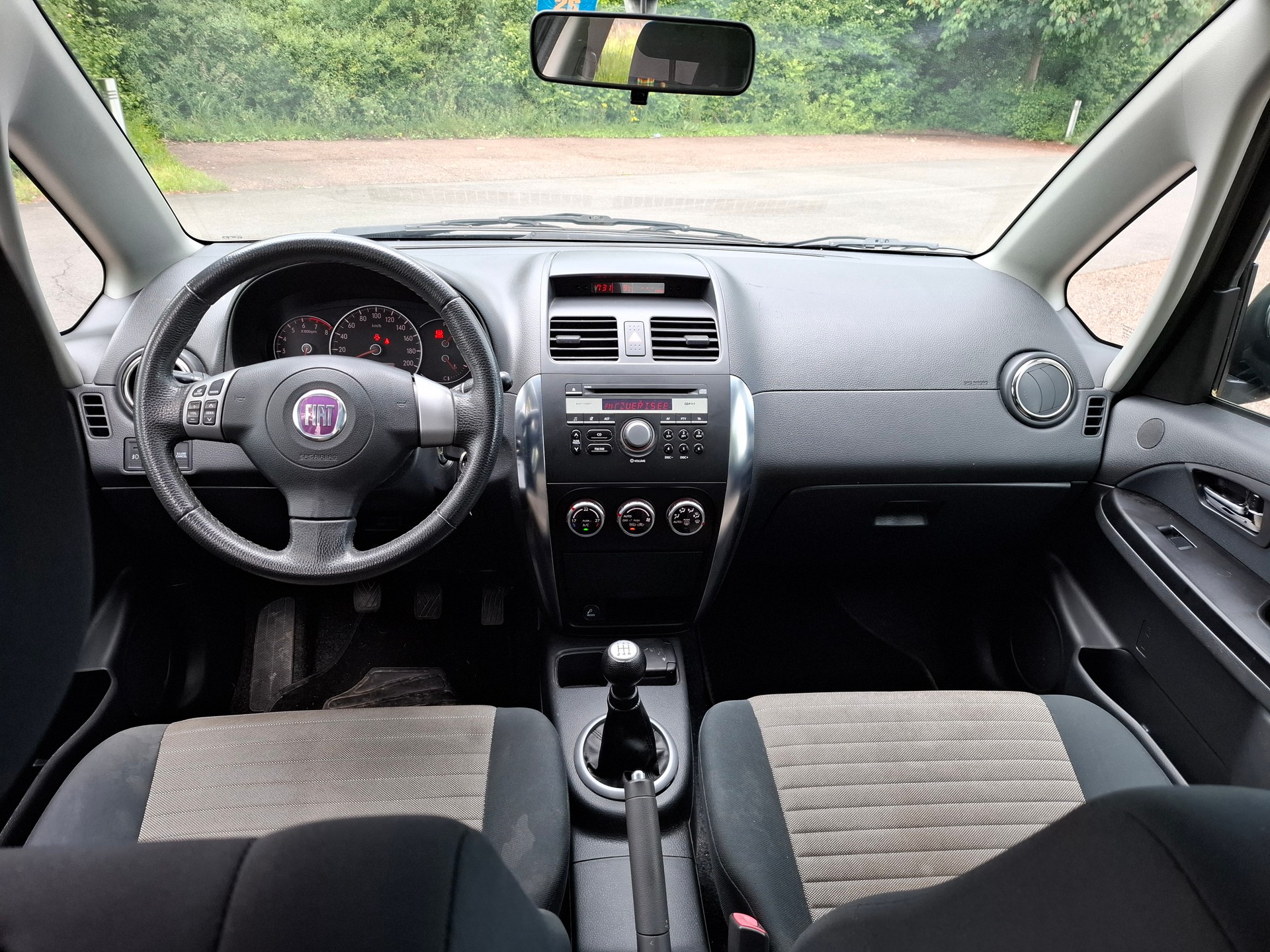 FIAT Sedici 1.6 4WD Dynamic-image-8