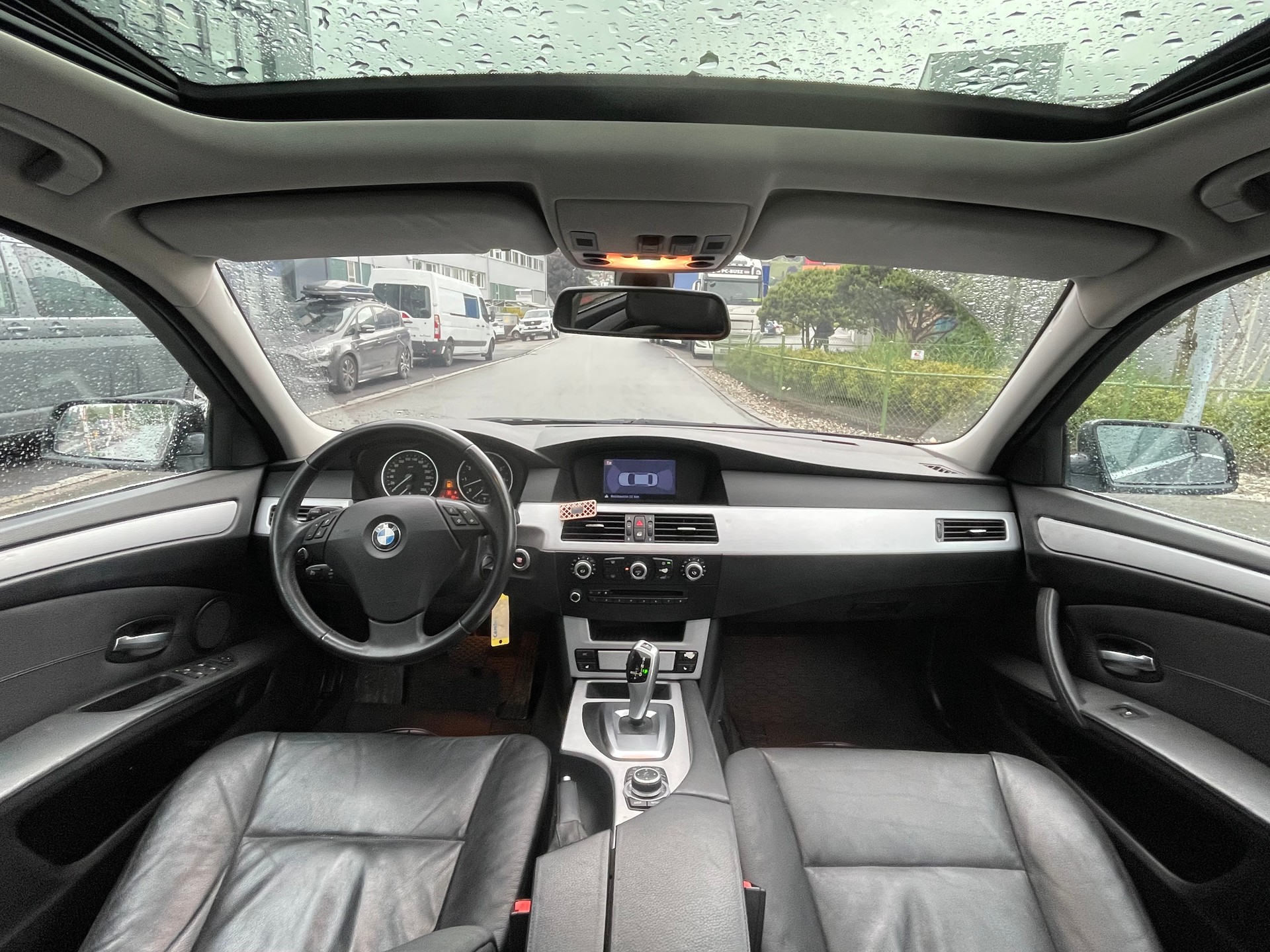 BMW 523i Steptronic-image-7