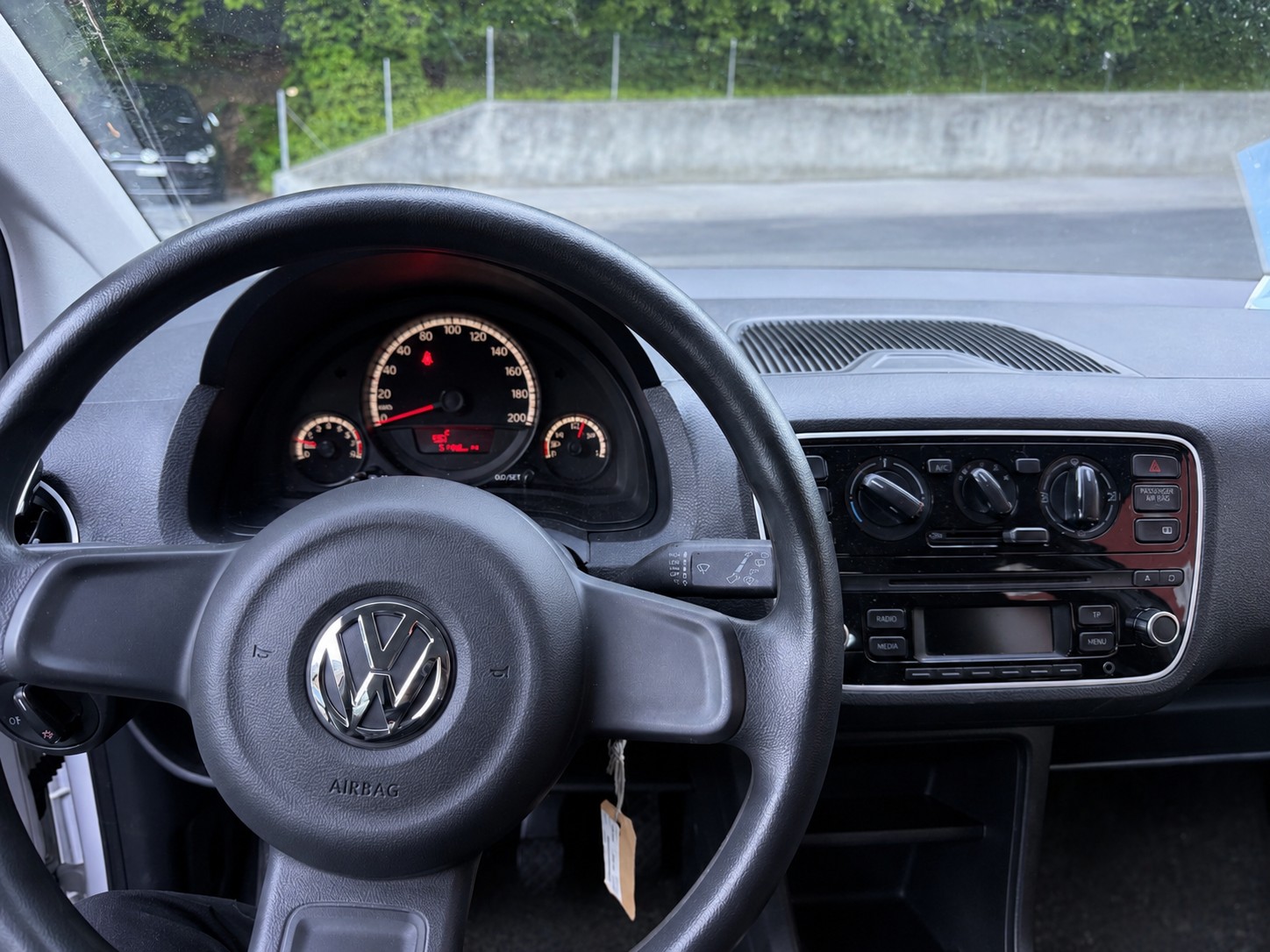 VW Up 1.0 pure up-image-4