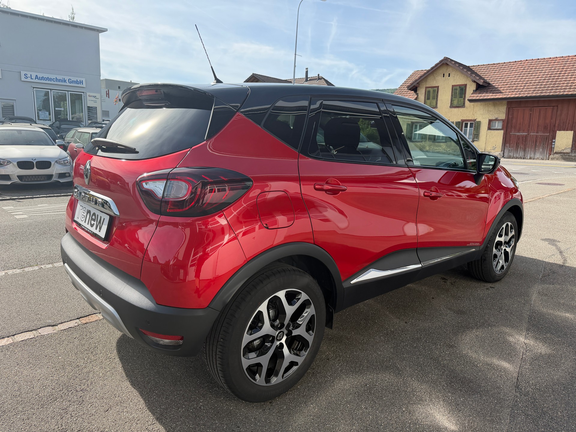 RENAULT Captur 1.2 TCe Intens EDC S/S-showroom-element-3