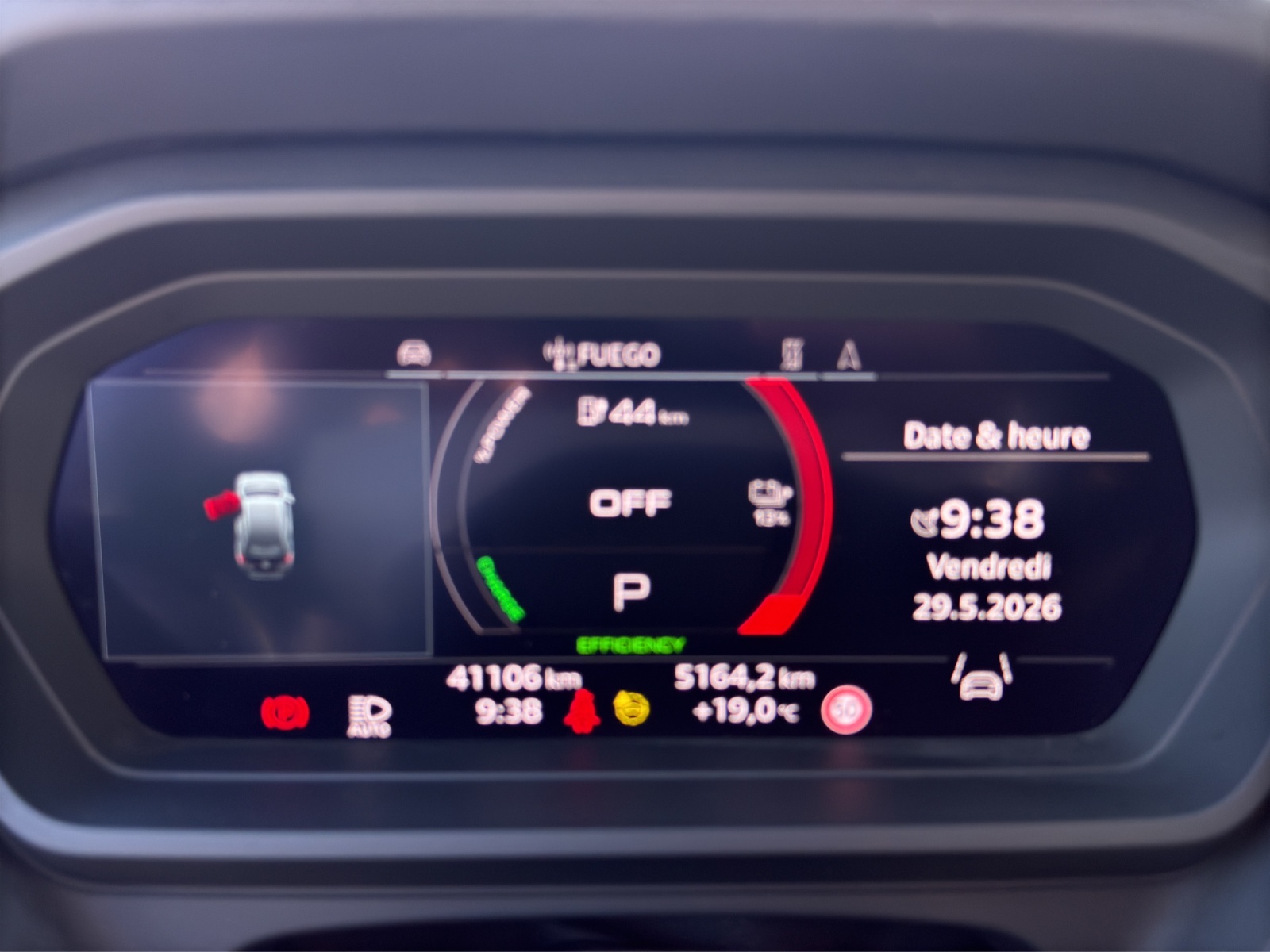 AUDI Q4 e-tron 40-image-16