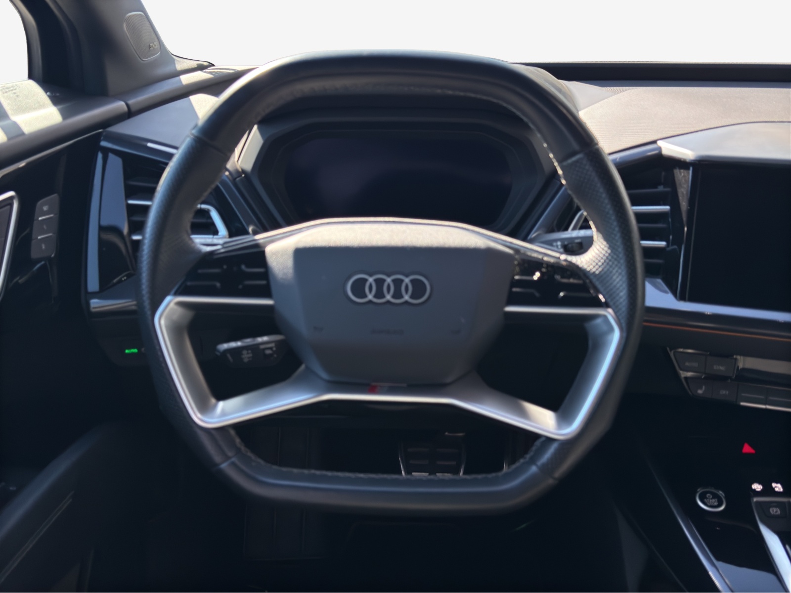 AUDI Q4 e-tron 40-image-10