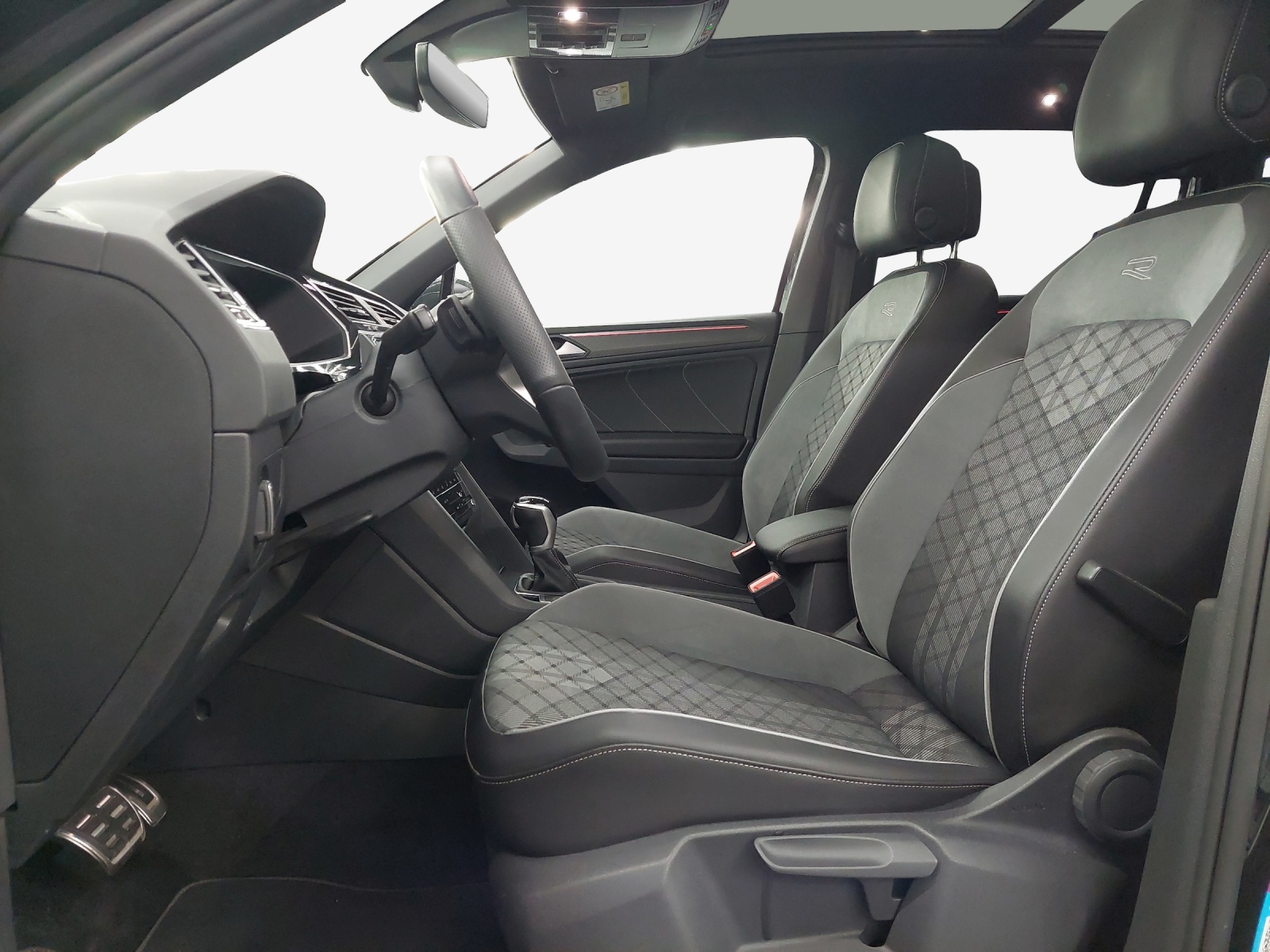 VW Tiguan 1.4TSI PHEV Selection DSG-image-7