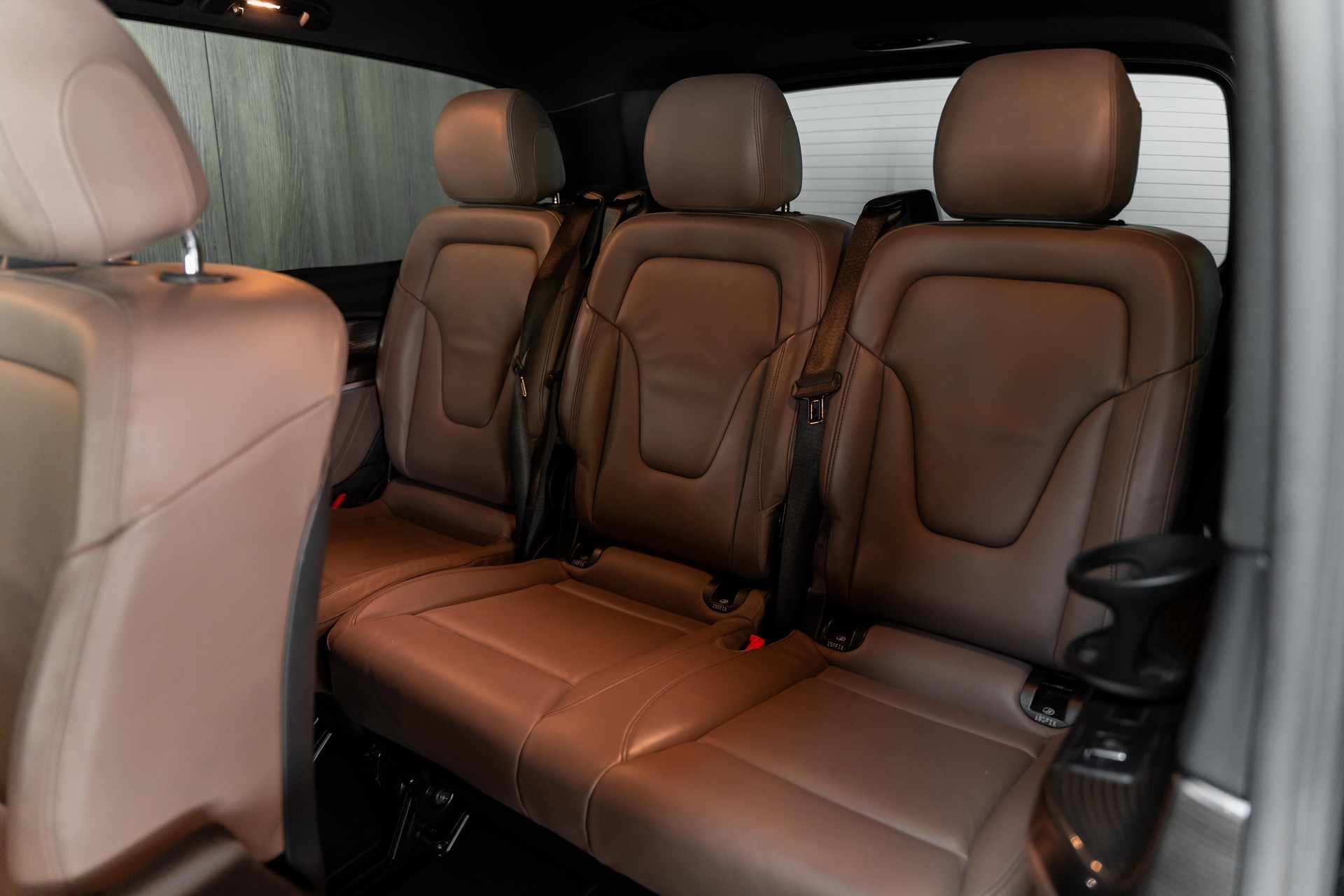 MERCEDES-BENZ V 250 d extralang Avantgarde 4Matic 9G-Tronic-image-10