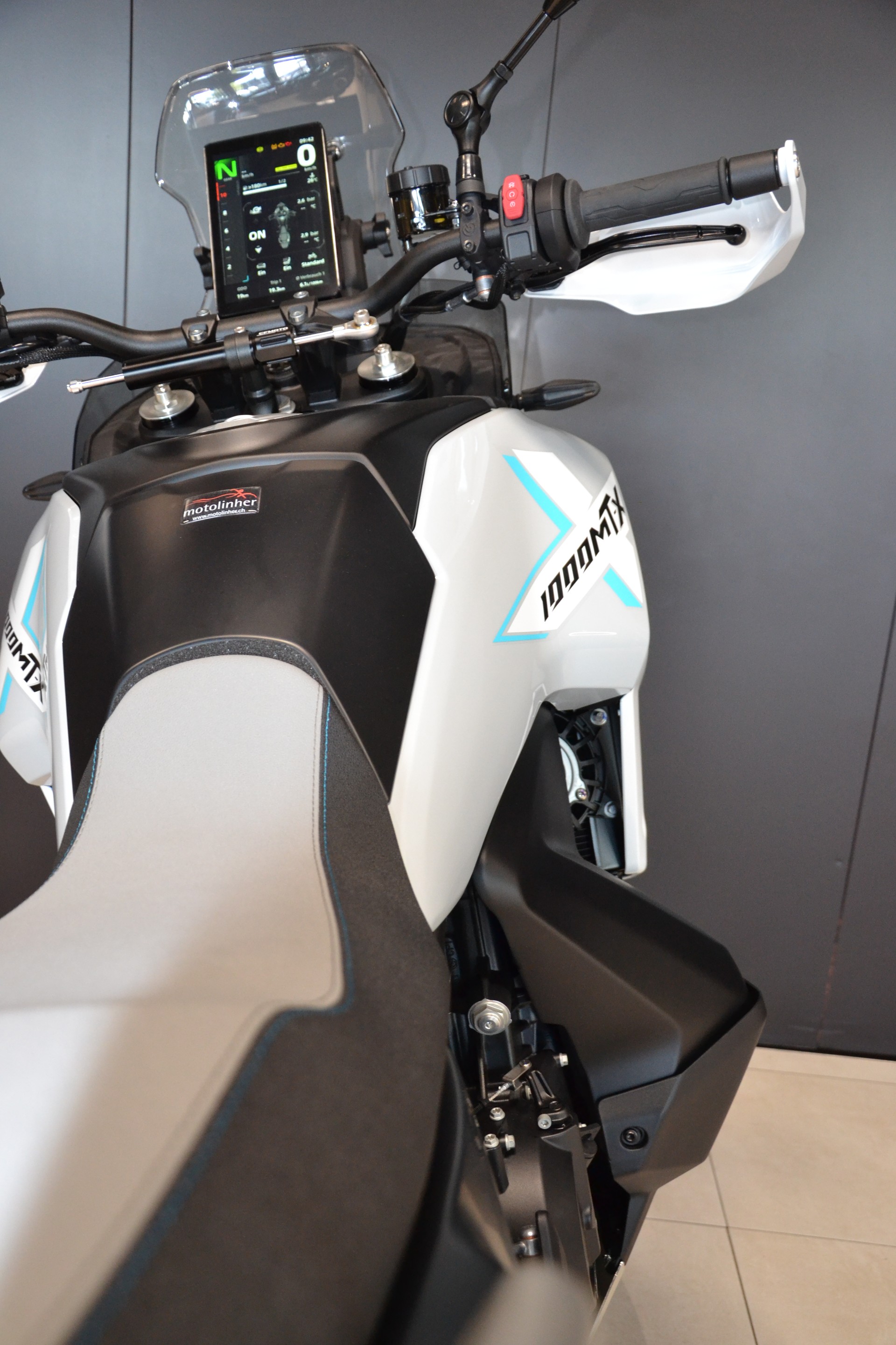 CF MOTO 1000 MT-X-image-9
