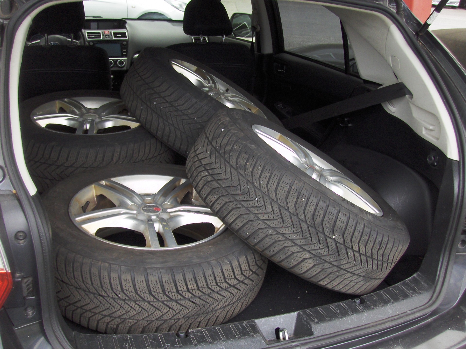 SUBARU XV 2.0 Swiss Two AWD-image-5
