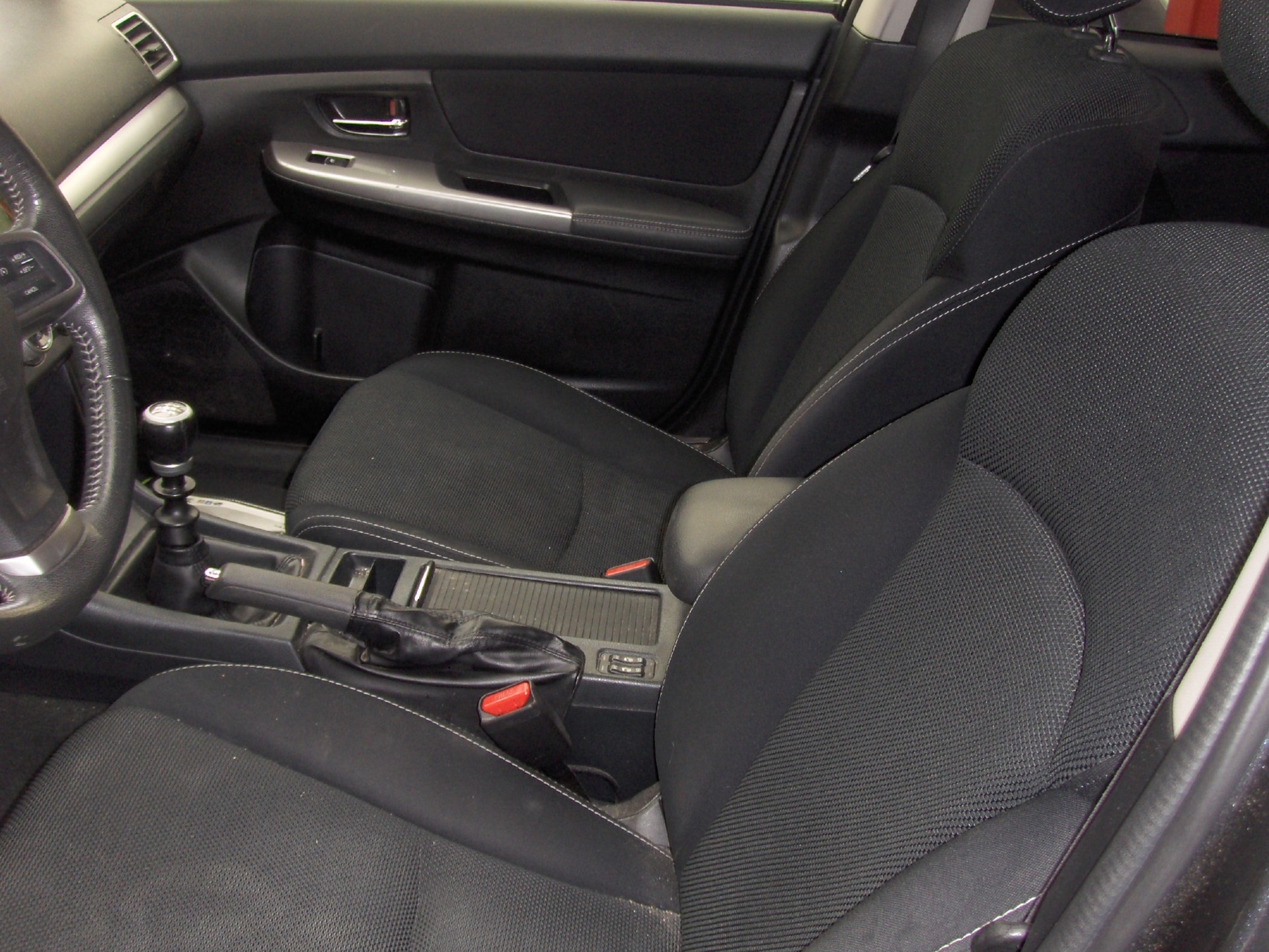 SUBARU XV 2.0 Swiss Two AWD-image-4