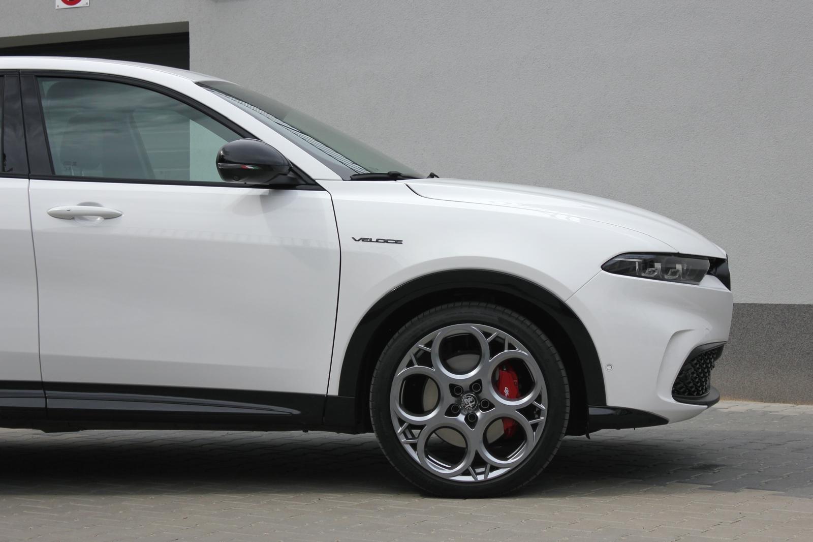 ALFA ROMEO Tonale 1.5 48V Hybrid Veloce-image-1
