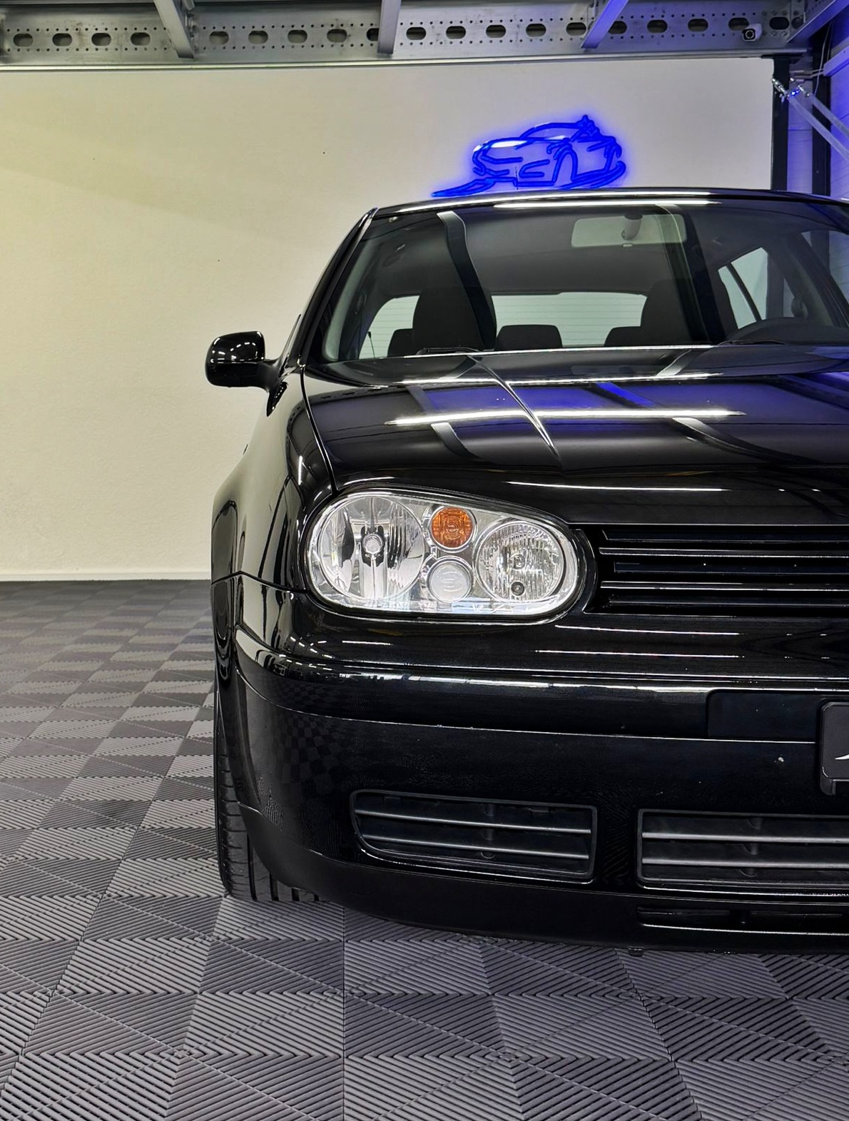 VW Golf 1.8 T GTI-image-2