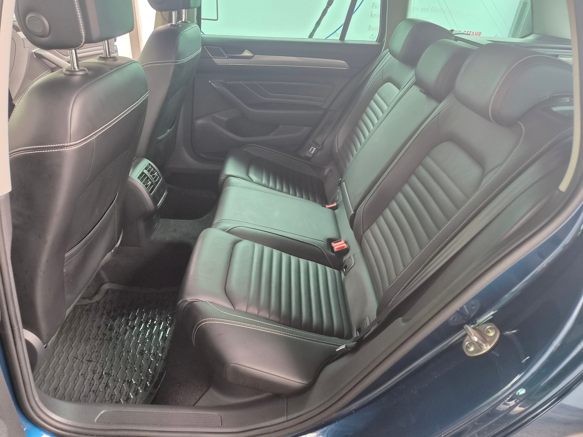 VW Passat Variant 1.4 TSI GTE Hybrid DSG-image-13